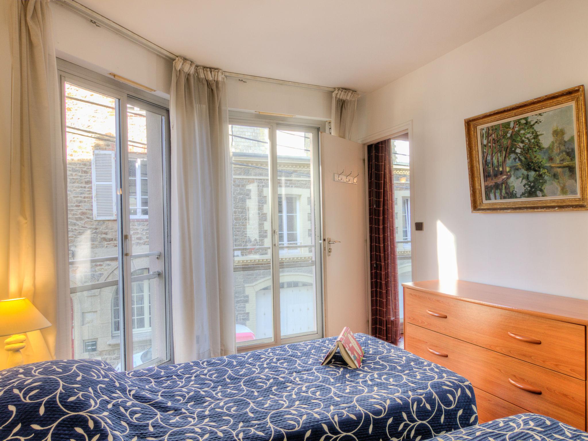 Foto 10 - Apartment mit 1 Schlafzimmer in Dinard mit terrasse und blick aufs meer