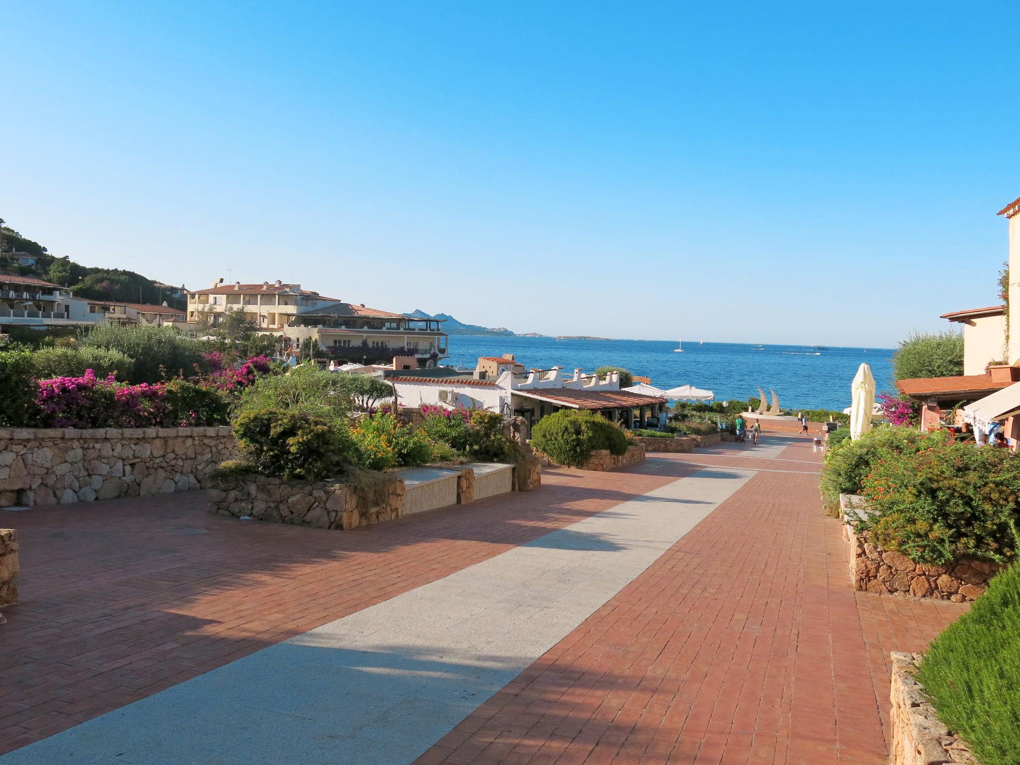 Photo 25 - Appartement de 2 chambres à Arzachena avec terrasse et vues à la mer