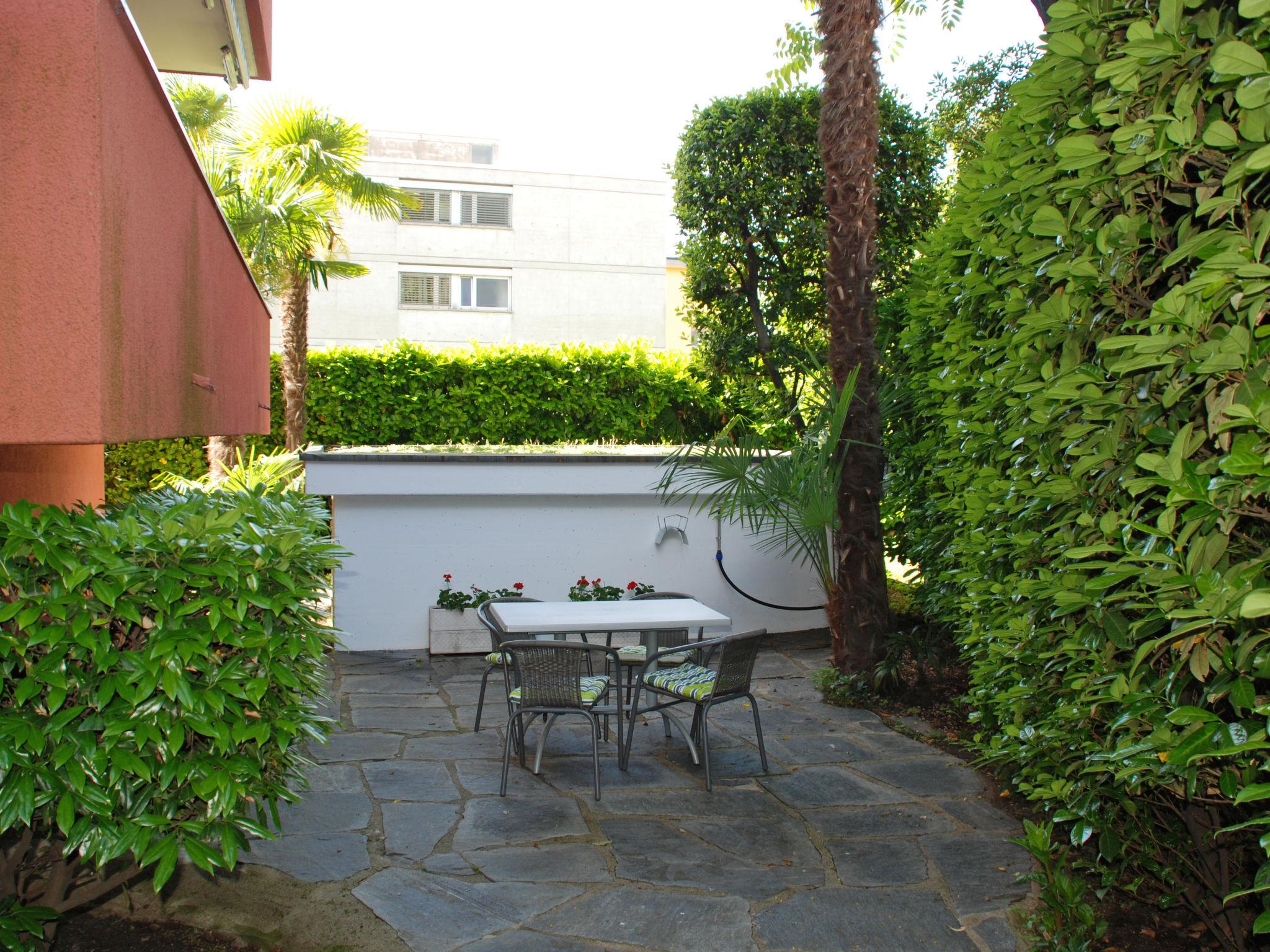 Foto 1 - Appartamento con 2 camere da letto a Ascona con giardino e vista sulle montagne