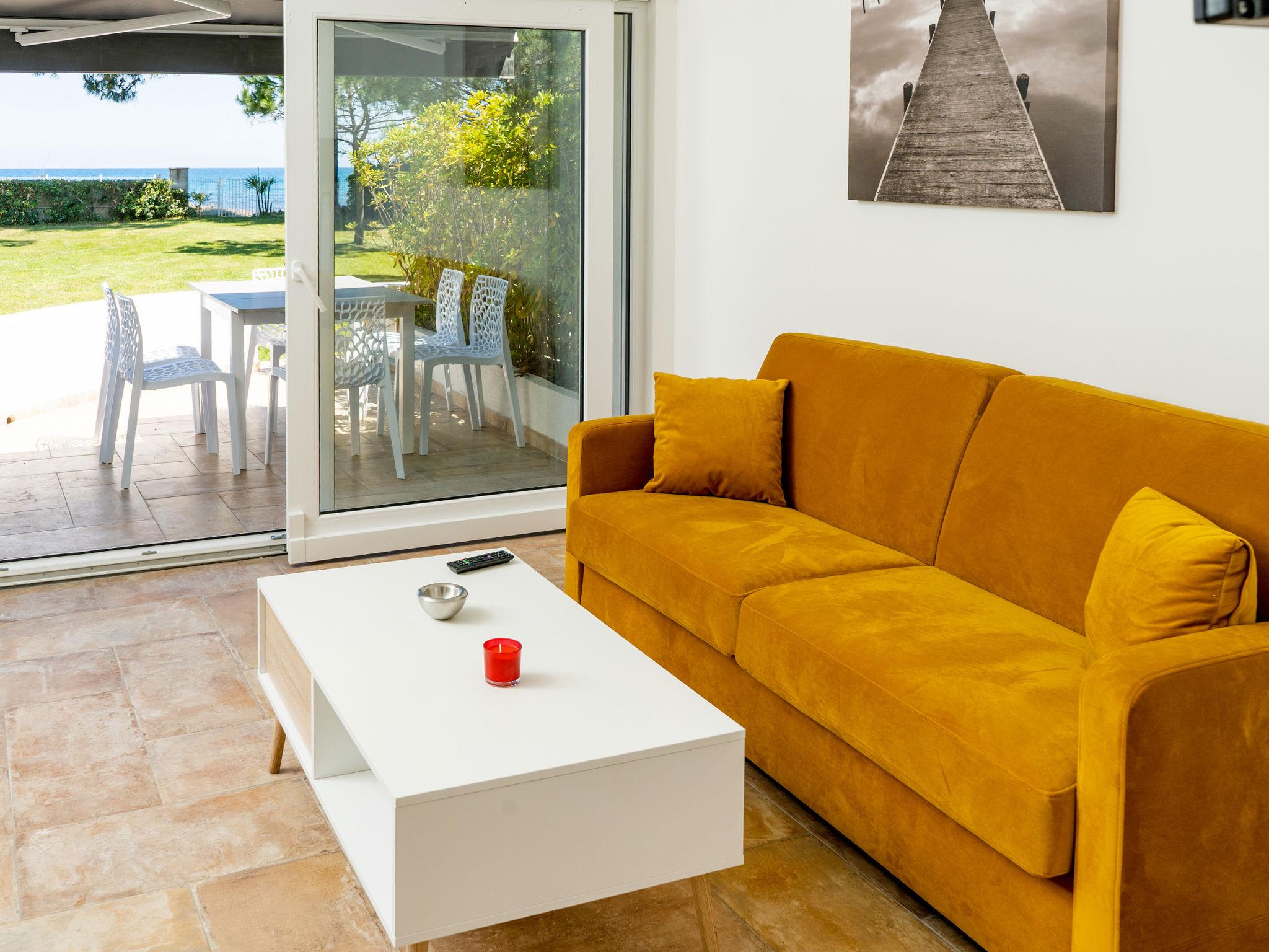 Photo 5 - 2 bedroom Apartment in Ghisonaccia with swimming pool and sea view