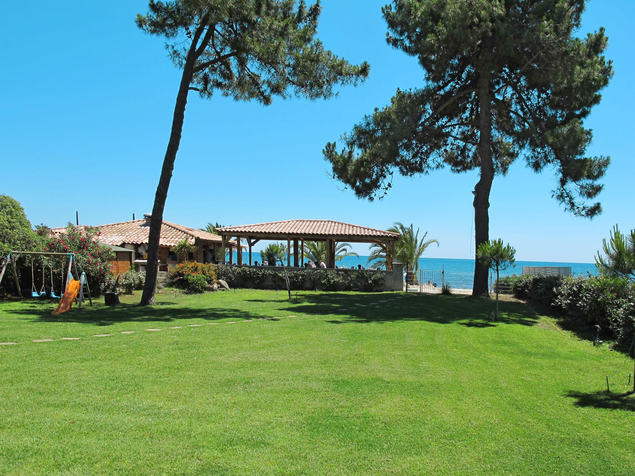 Photo 12 - Appartement de 2 chambres à Ghisonaccia avec piscine et vues à la mer