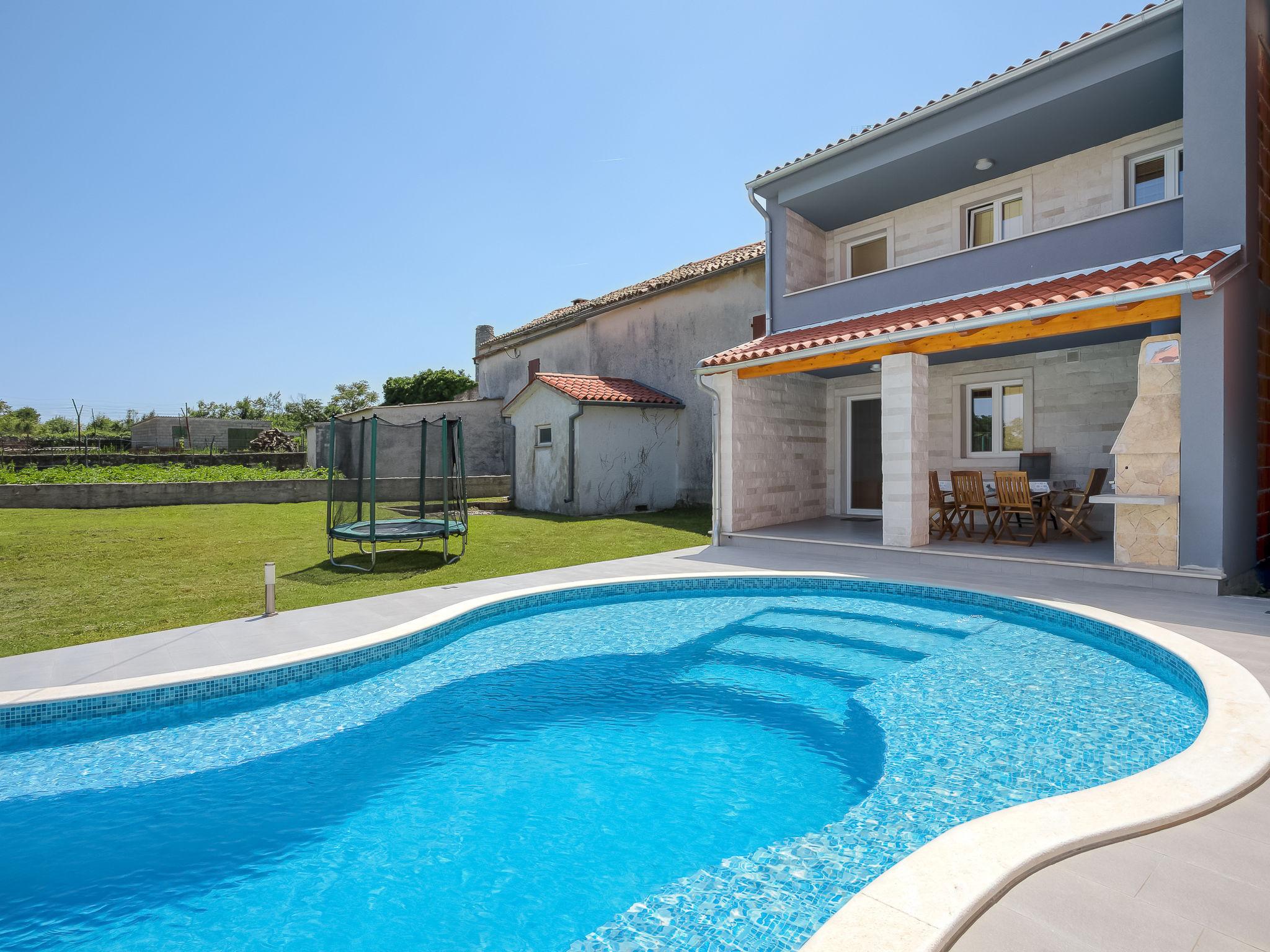 Photo 13 - Maison de 2 chambres à Marčana avec piscine privée et vues à la mer