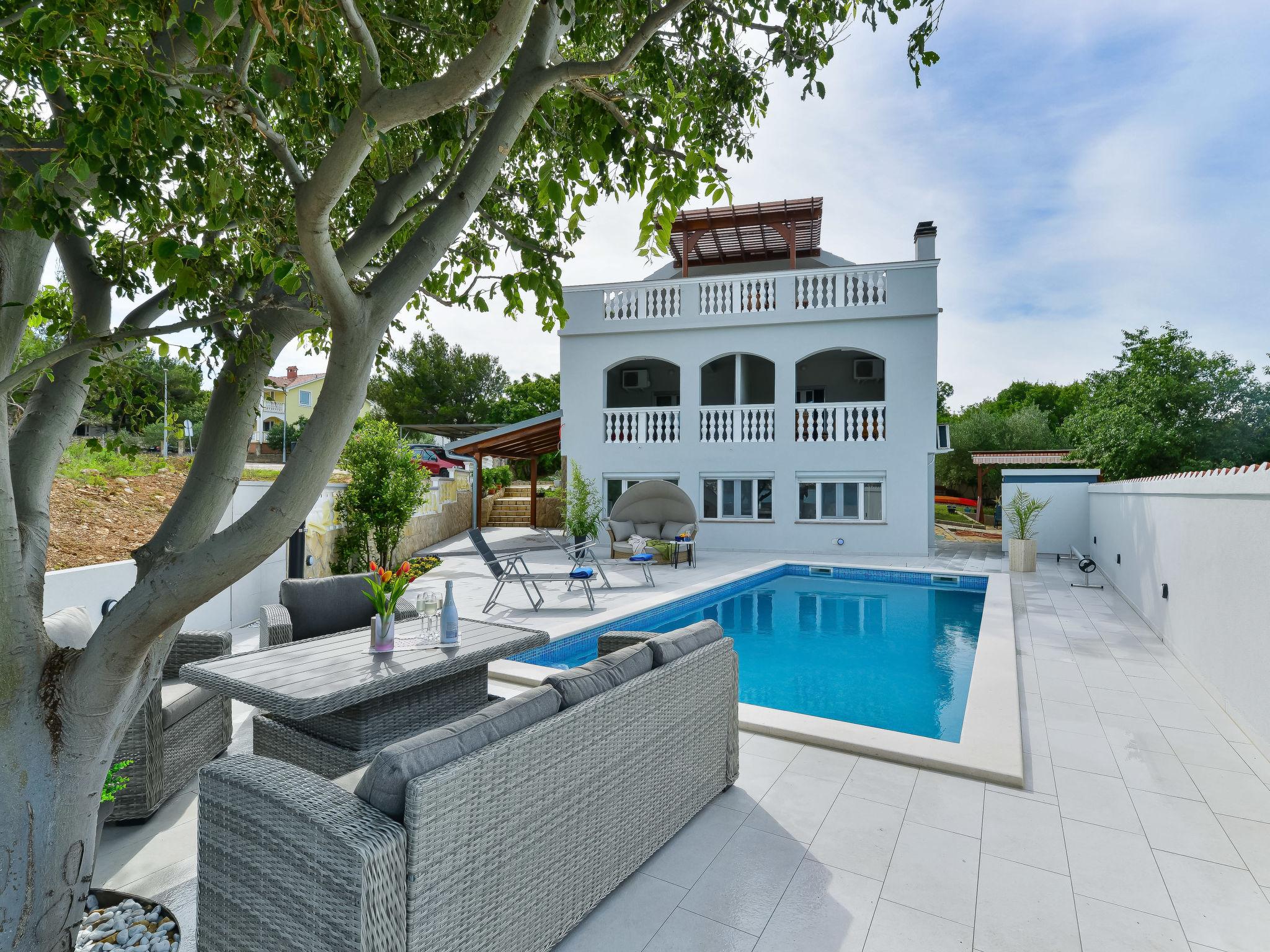 Photo 22 - Appartement de 2 chambres à Novigrad avec piscine et jardin