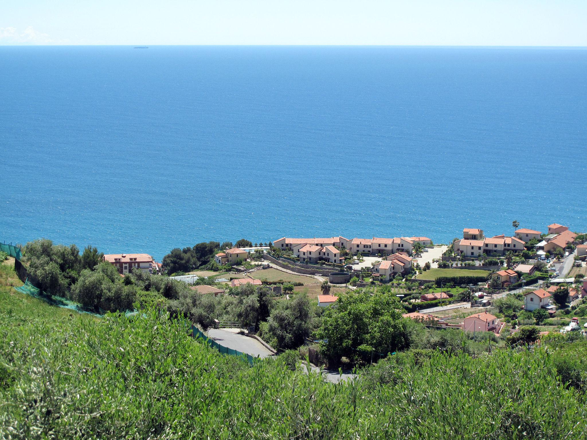 Foto 17 - Apartamento de 2 habitaciones en Cipressa con piscina y vistas al mar
