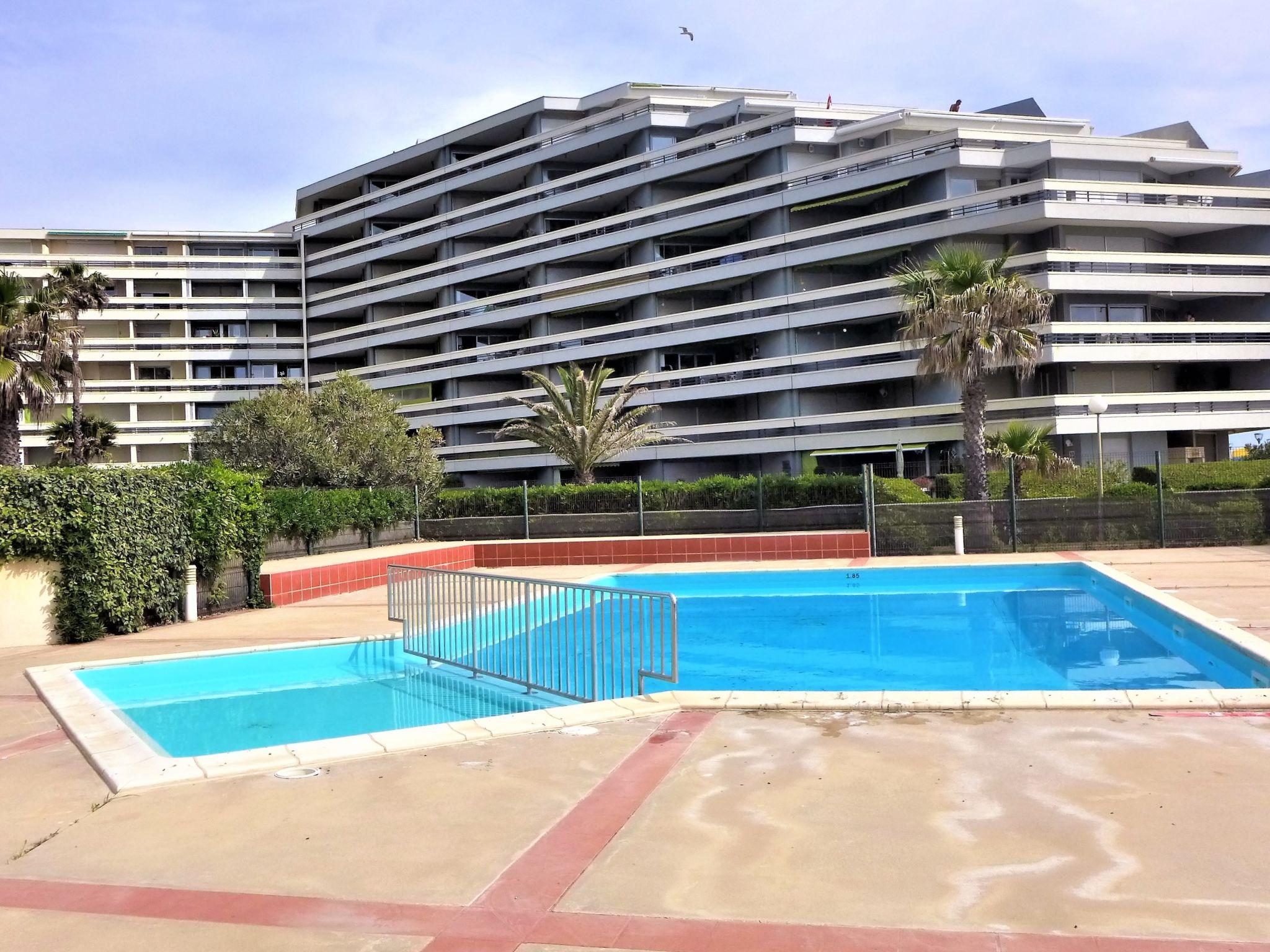 Foto 1 - Apartamento de 2 habitaciones en Canet-en-Roussillon con piscina y vistas al mar