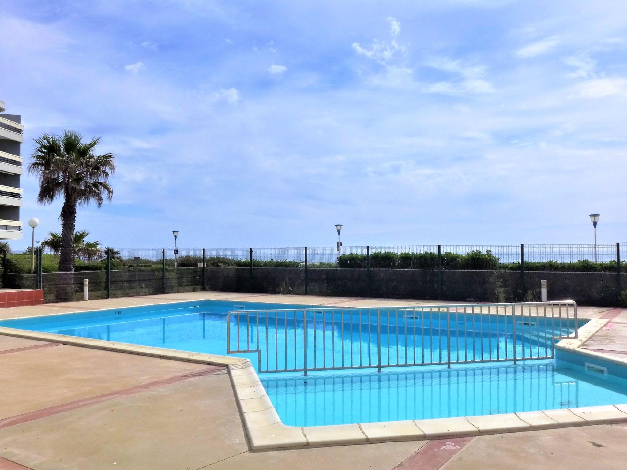 Foto 1 - Apartamento de 2 quartos em Canet-en-Roussillon com piscina e terraço