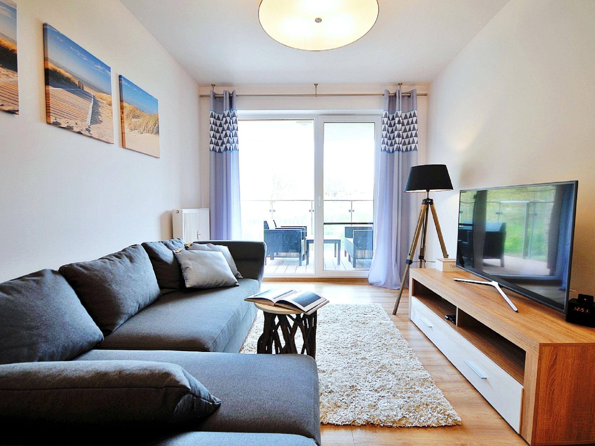 Foto 6 - Apartamento de 1 quarto em Kołobrzeg com piscina e jardim