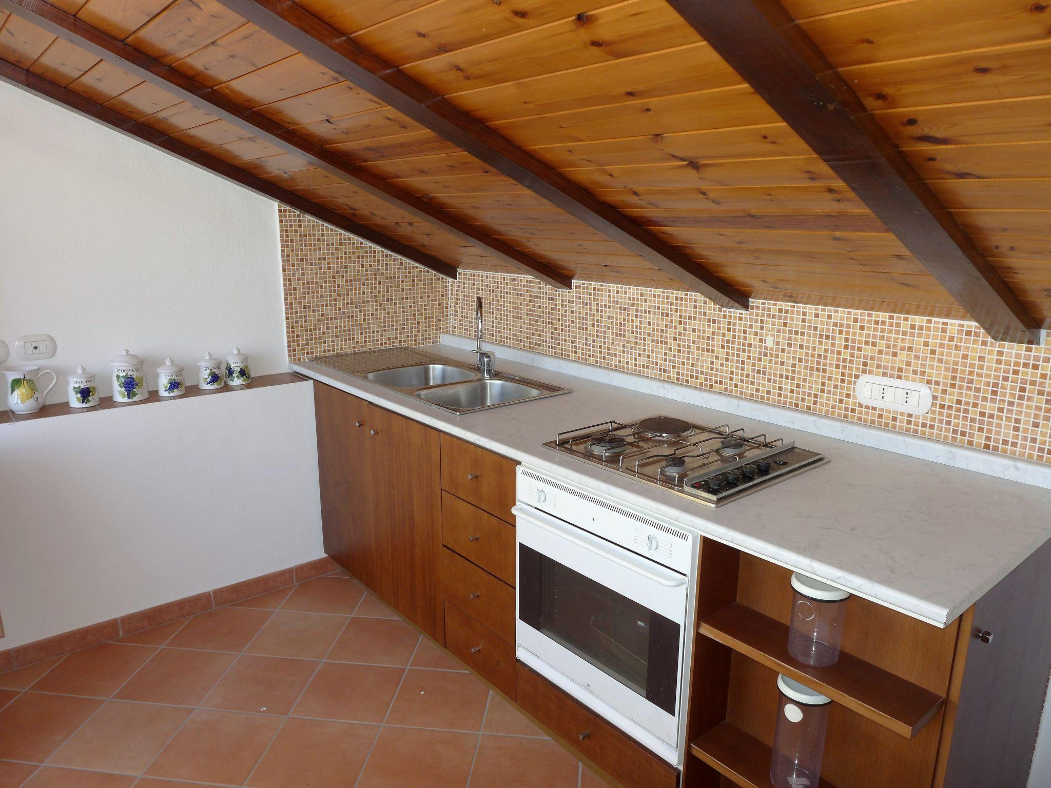 Photo 5 - 2 bedroom House in Massa Lubrense with garden and sea view