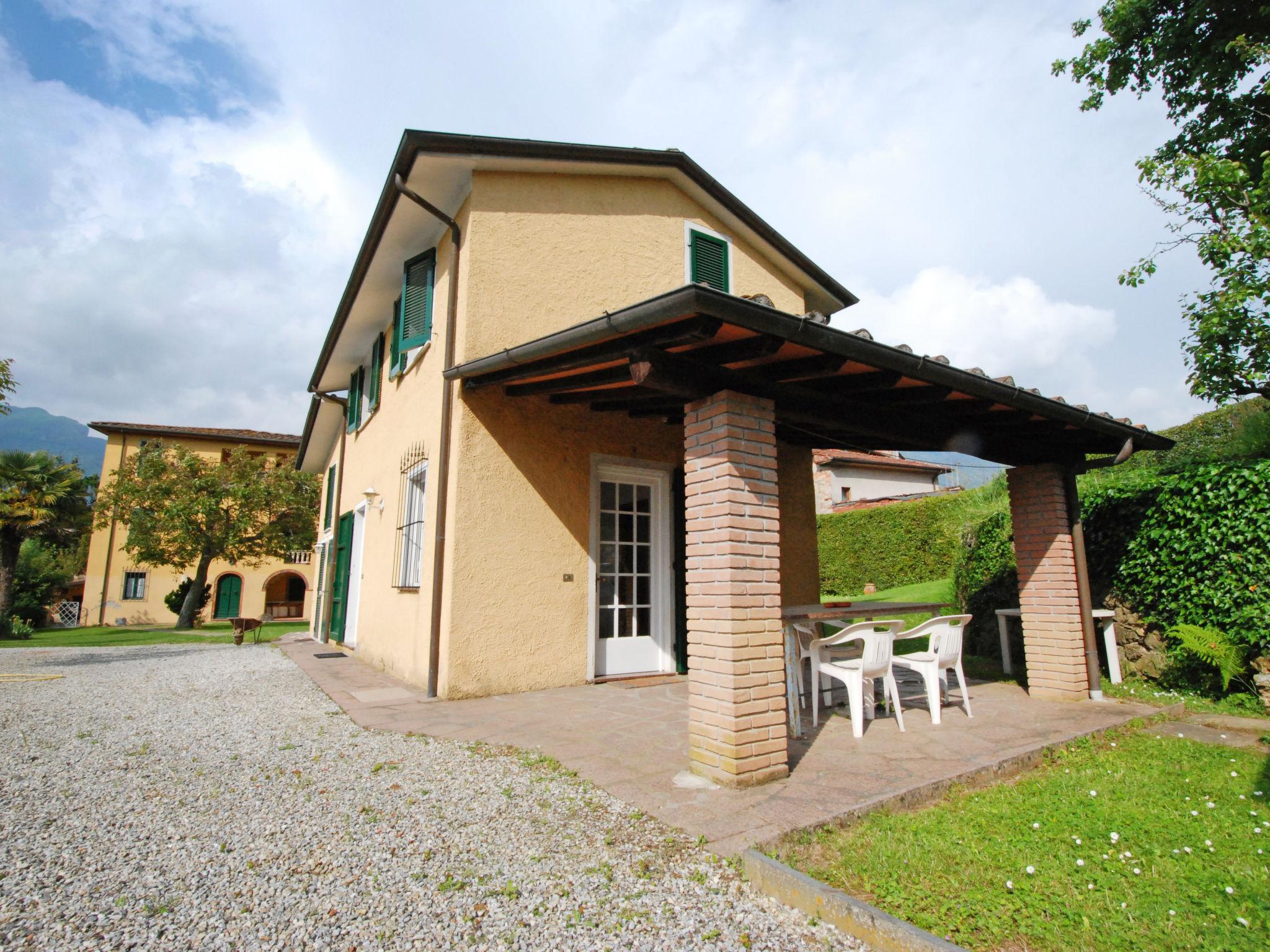 Foto 3 - Casa de 3 quartos em Camaiore com piscina privada e vistas do mar