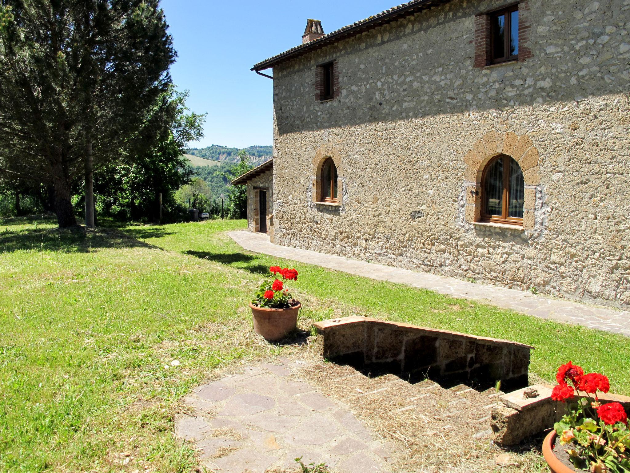 Foto 24 - Casa con 5 camere da letto a Bagnoregio con piscina e giardino