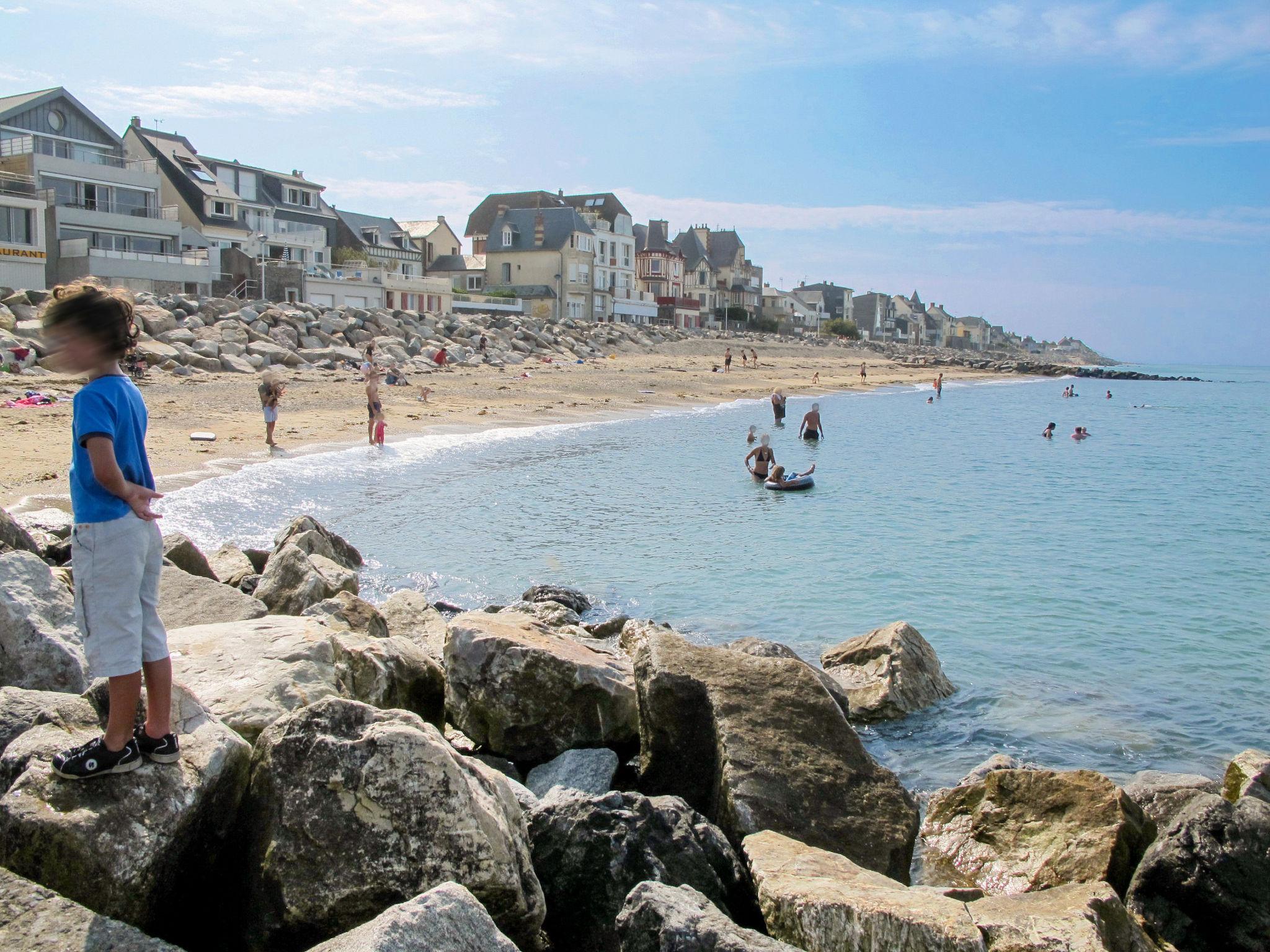 Photo 21 - Maison de 4 chambres à Hauteville-sur-Mer avec jardin et vues à la mer