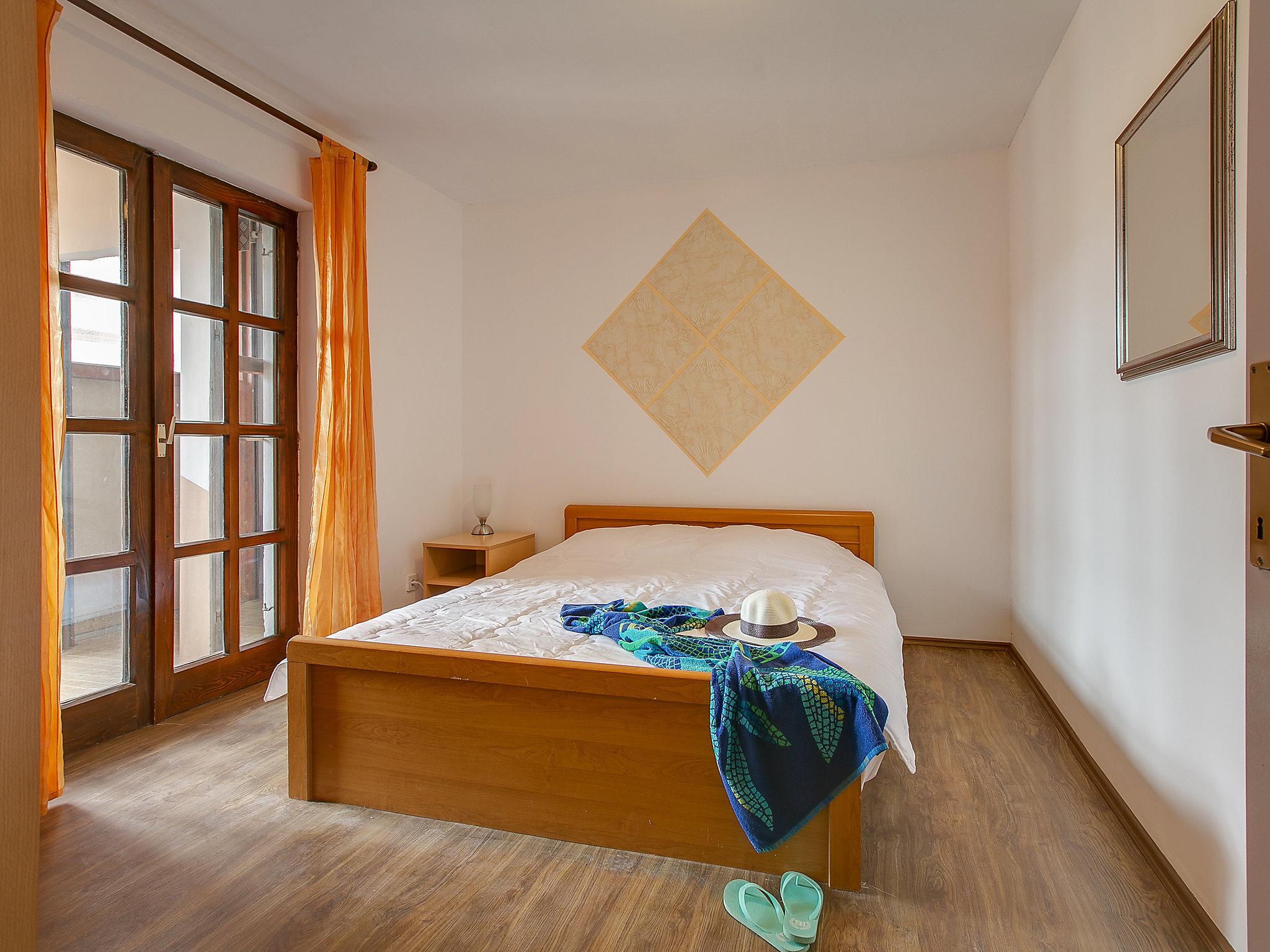 Foto 7 - Apartment mit 2 Schlafzimmern in Pula mit terrasse