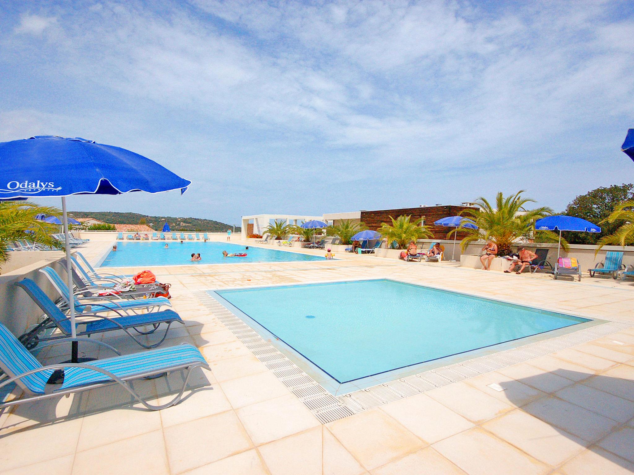 Photo 1 - Maison de 2 chambres à Belgodère avec piscine et vues à la mer