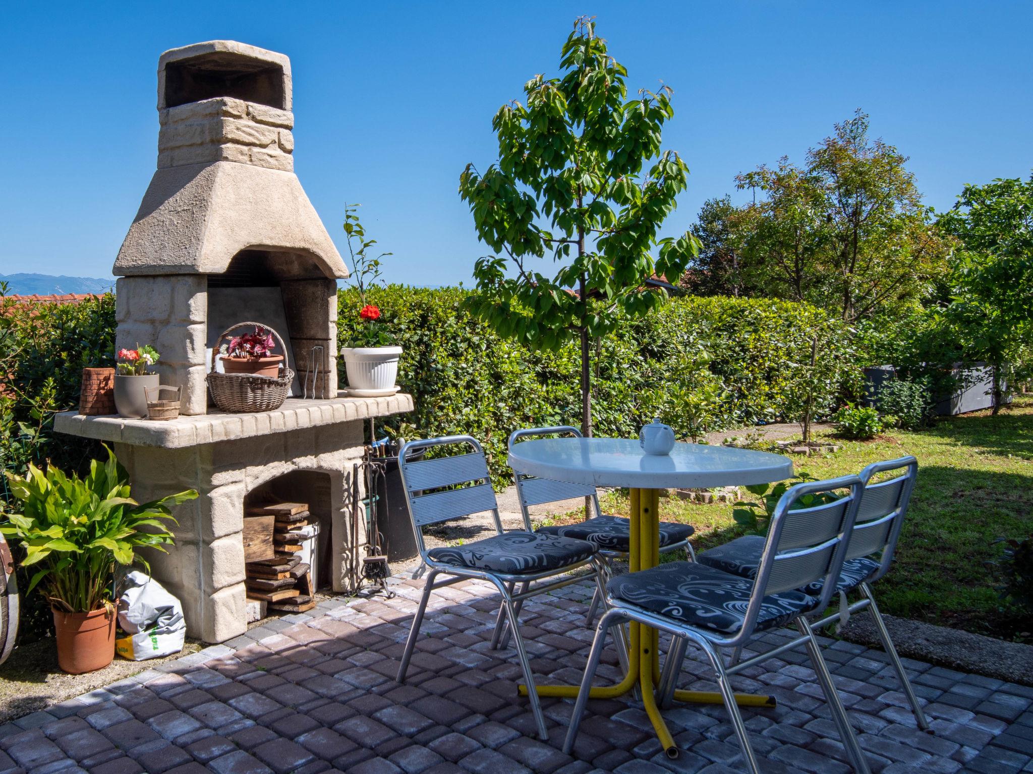 Foto 5 - Haus mit 1 Schlafzimmer in Opatija mit terrasse und blick aufs meer