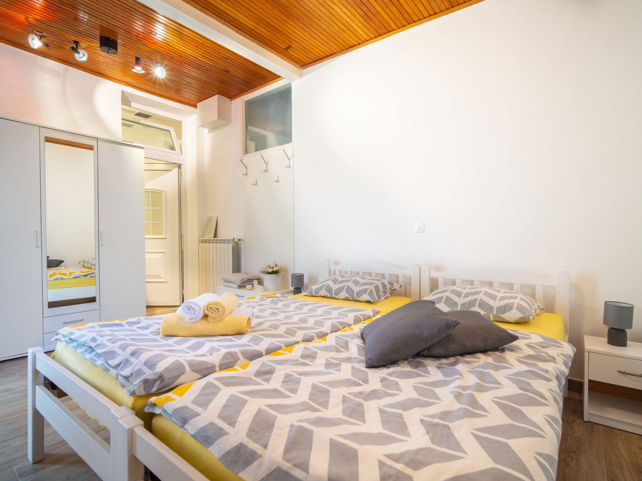 Foto 19 - Casa con 1 camera da letto a Opatija con terrazza e vista mare