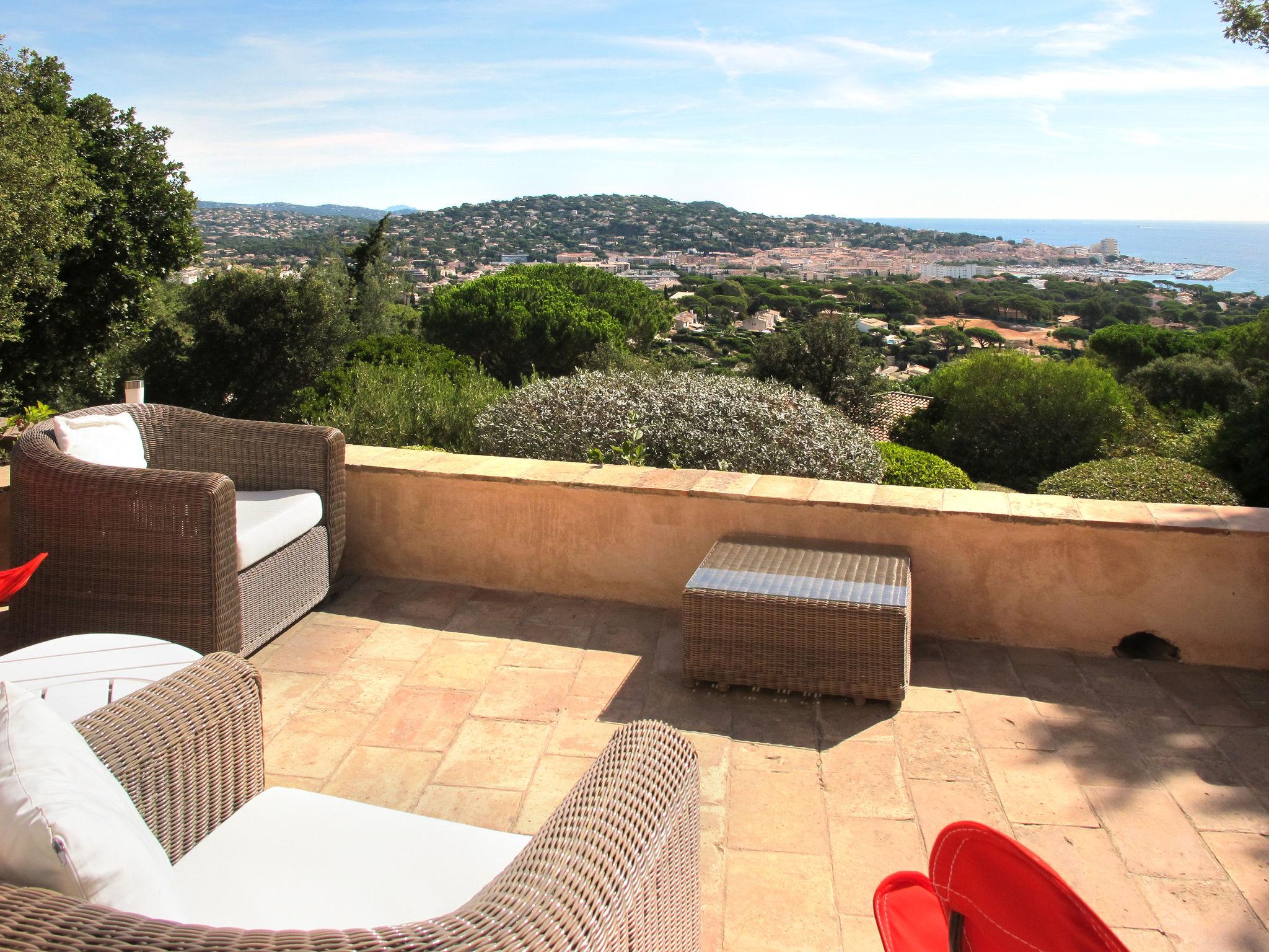 Foto 11 - Casa de 6 habitaciones en Sainte-Maxime con piscina privada y vistas al mar