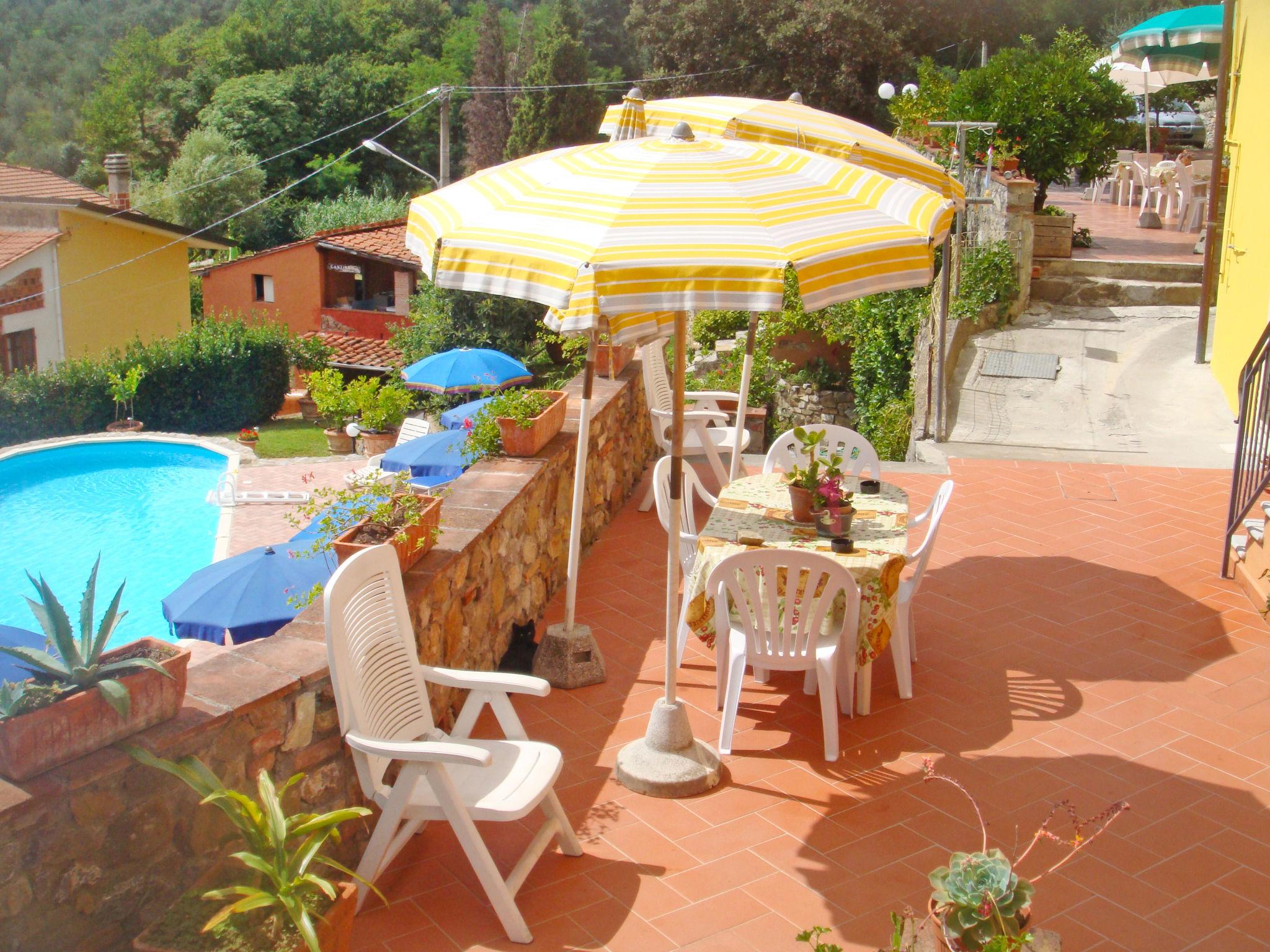 Foto 5 - Apartamento de 2 habitaciones en Massarosa con piscina y vistas al mar