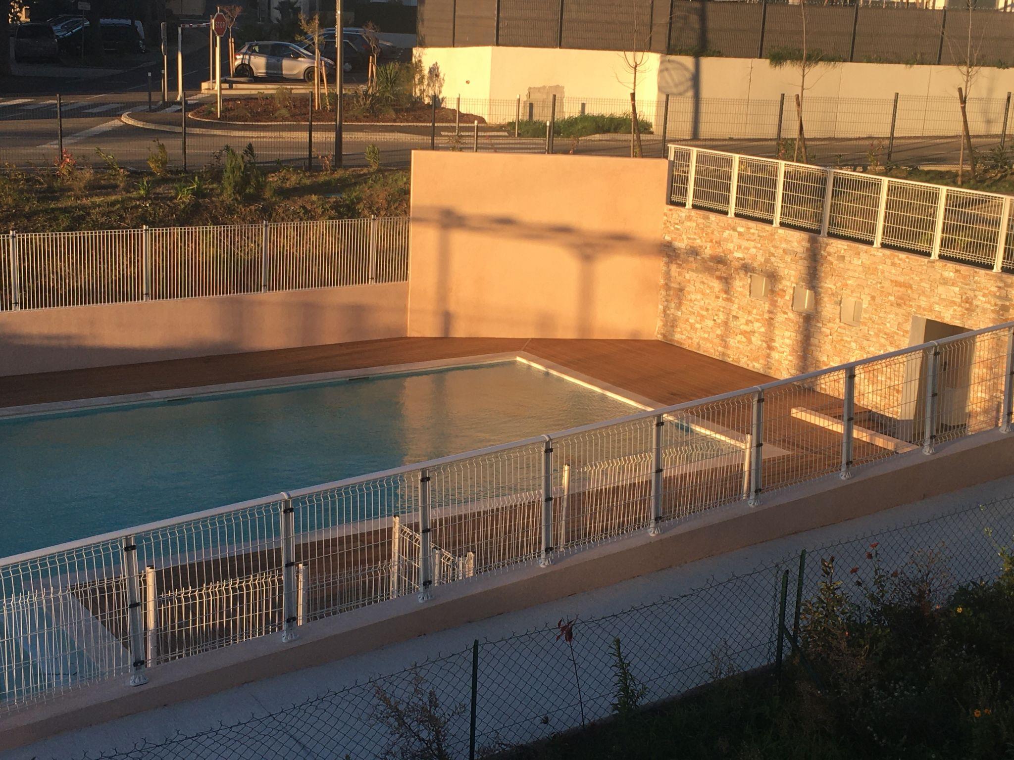 Foto 13 - Apartamento de 1 habitación en Bormes-les-Mimosas con piscina y vistas al mar