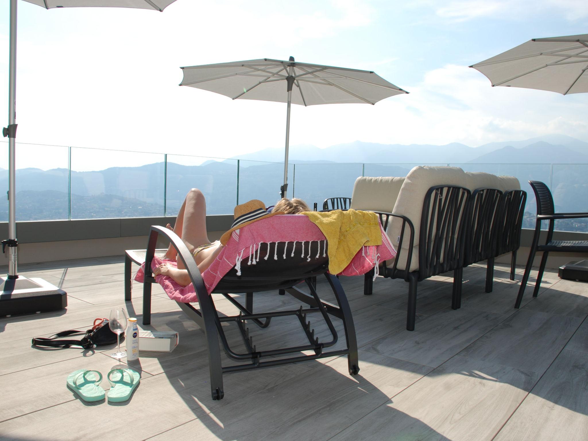 Foto 33 - Apartment mit 2 Schlafzimmern in Lugano mit schwimmbad und blick auf die berge