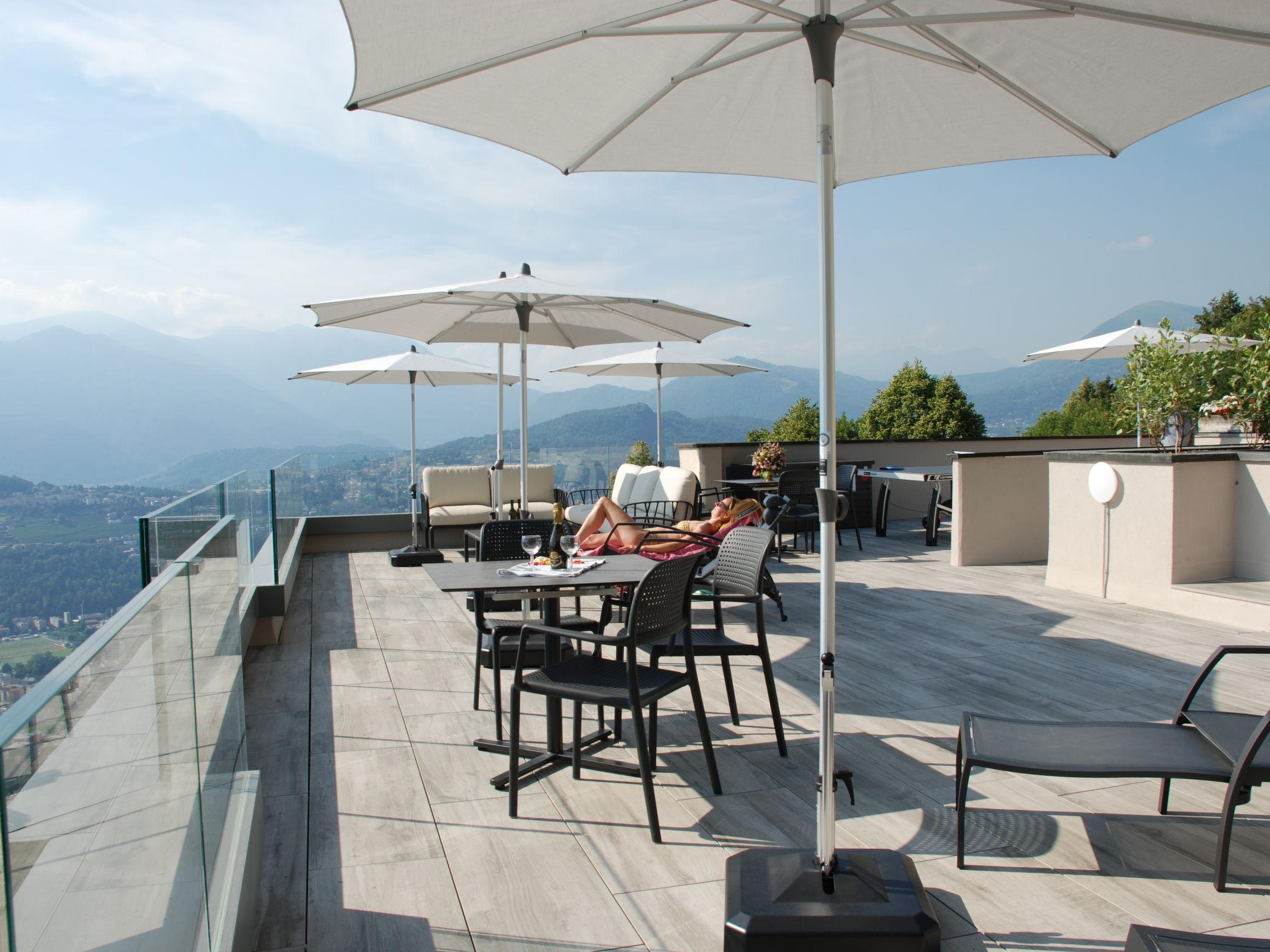 Foto 25 - Appartamento con 2 camere da letto a Lugano con piscina e vista sulle montagne