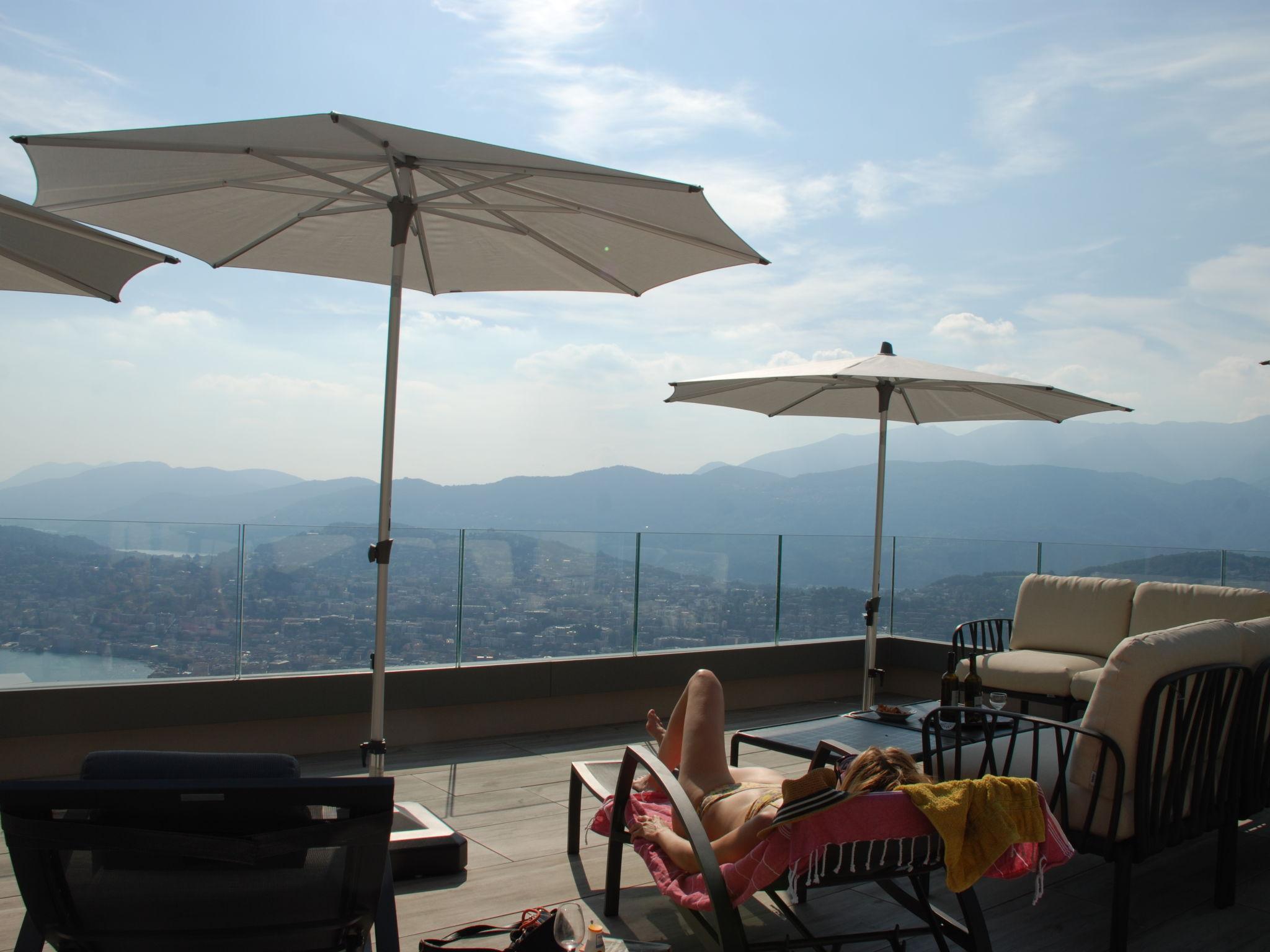Photo 15 - Apartment in Lugano with swimming pool and mountain view