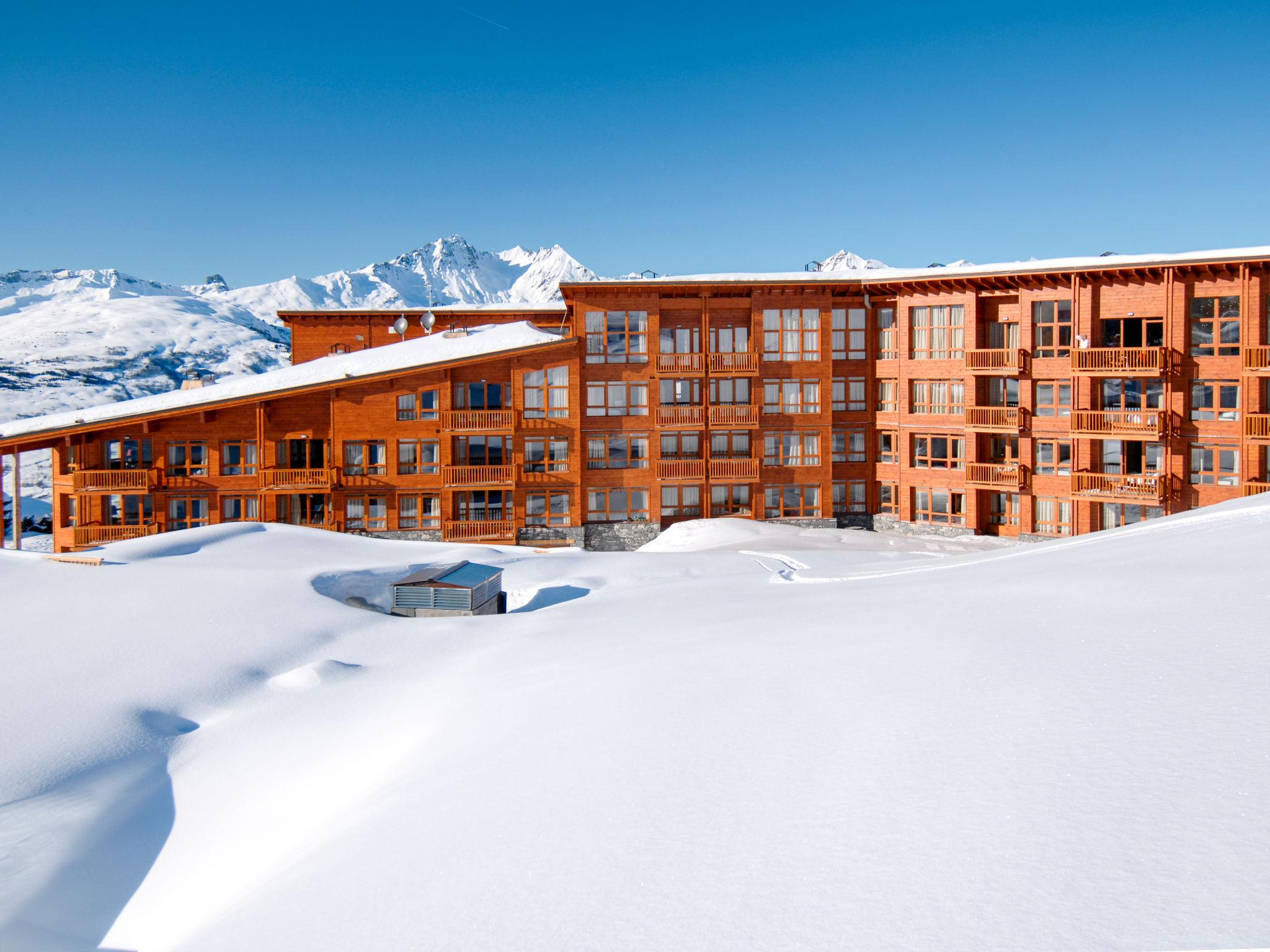 Photo 1 - Appartement de 2 chambres à Bourg-Saint-Maurice avec piscine et vues sur la montagne