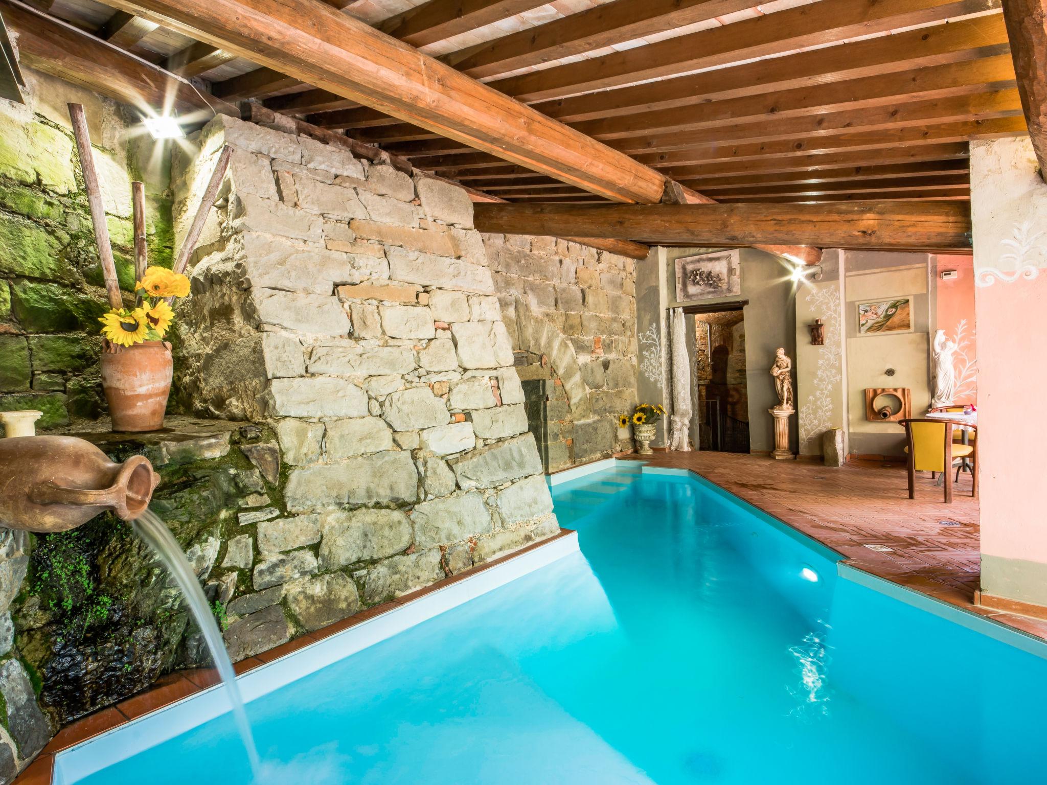 Photo 12 - Appartement de 1 chambre à Loro Ciuffenna avec piscine et jardin