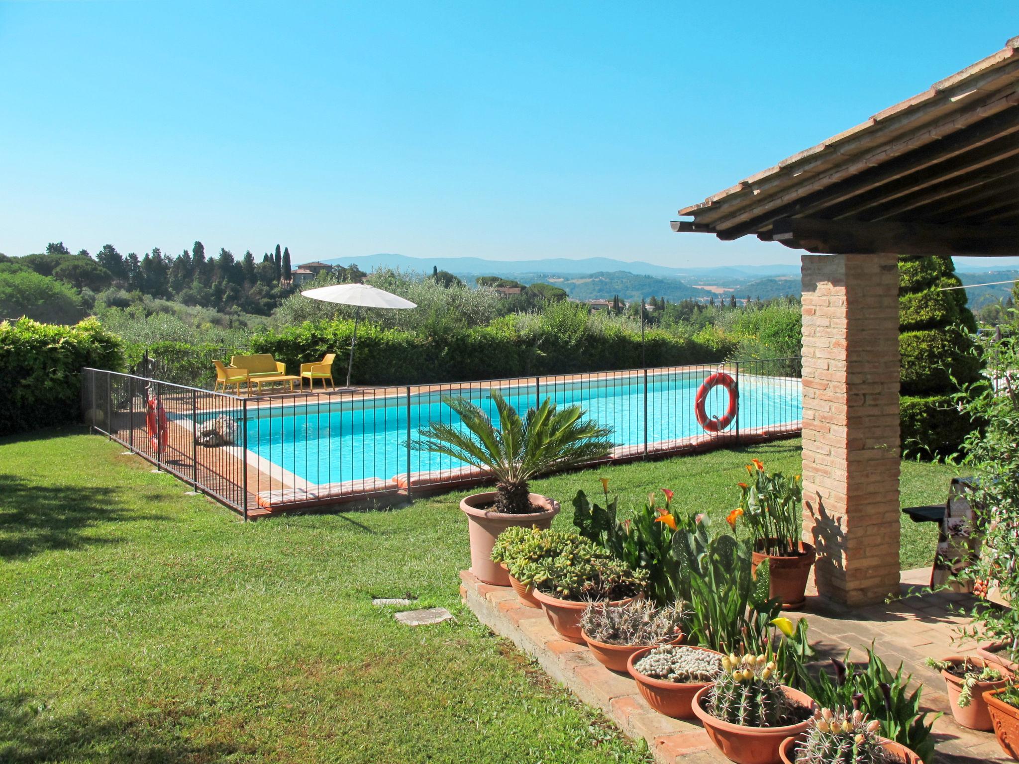 Foto 3 - Apartamento de 2 quartos em Barberino Tavarnelle com piscina e jardim