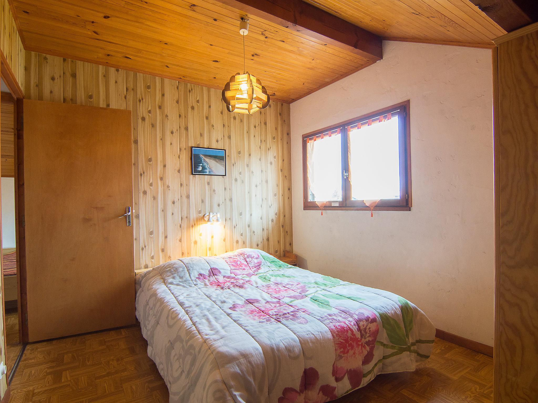 Foto 9 - Casa con 2 camere da letto a Mimizan con terrazza