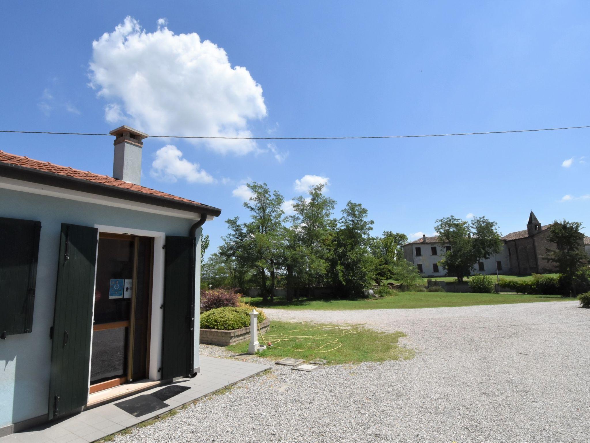 Foto 21 - Casa de 2 habitaciones en Ariano nel Polesine con piscina y jardín