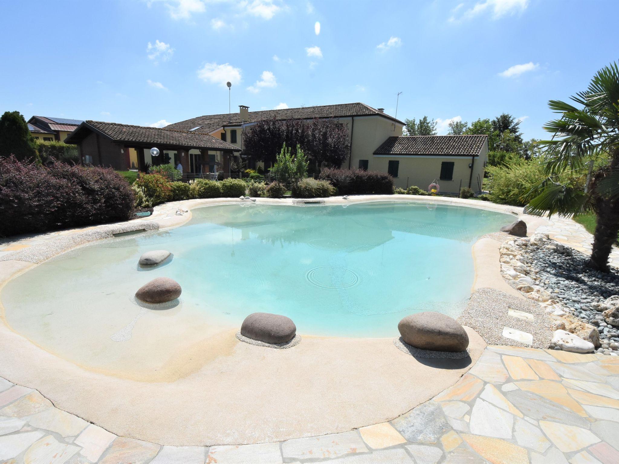 Photo 22 - Maison de 2 chambres à Ariano nel Polesine avec piscine et jardin