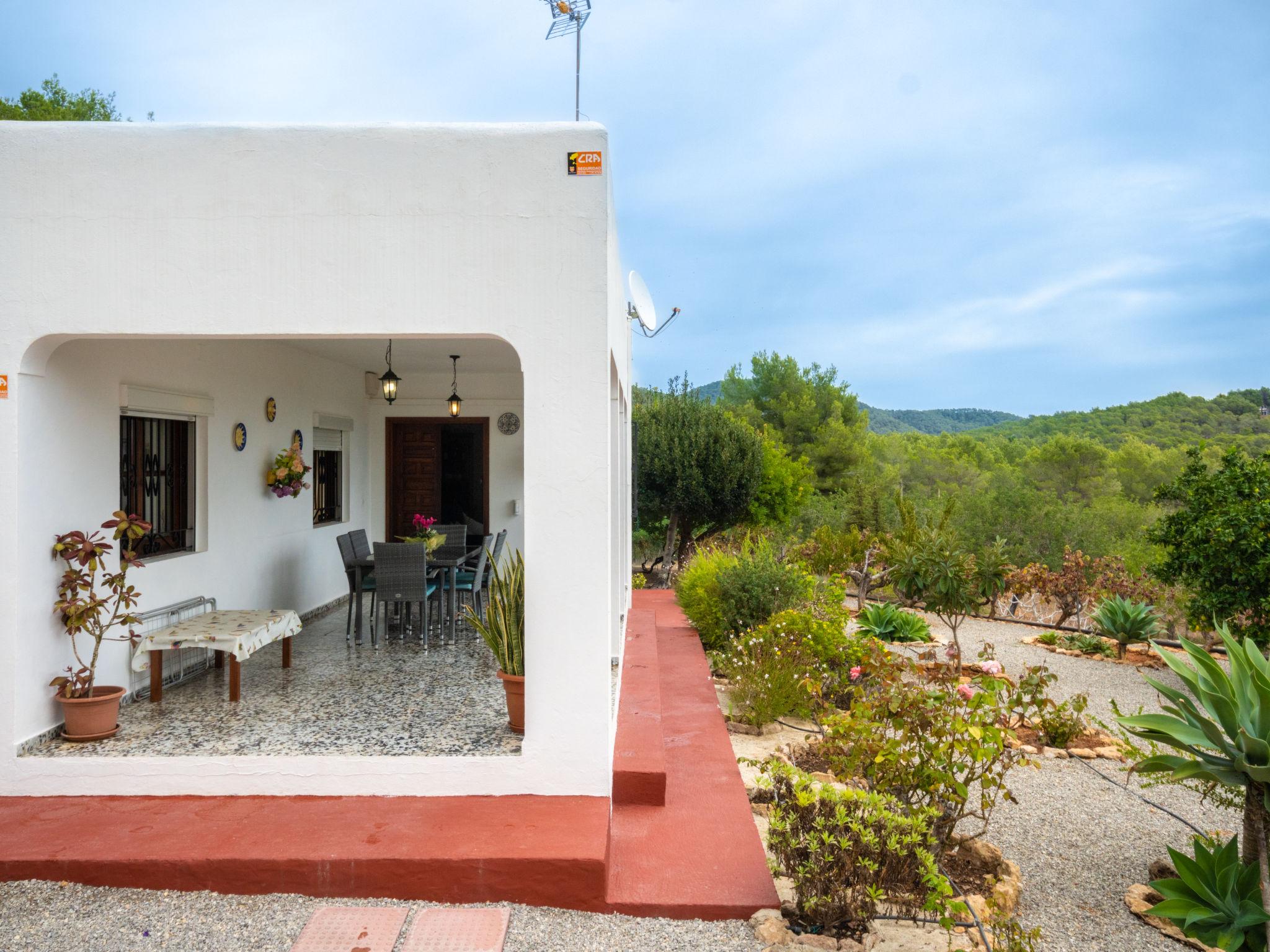 Foto 25 - Casa de 3 quartos em Santa Eulària des Riu com piscina privada e jardim