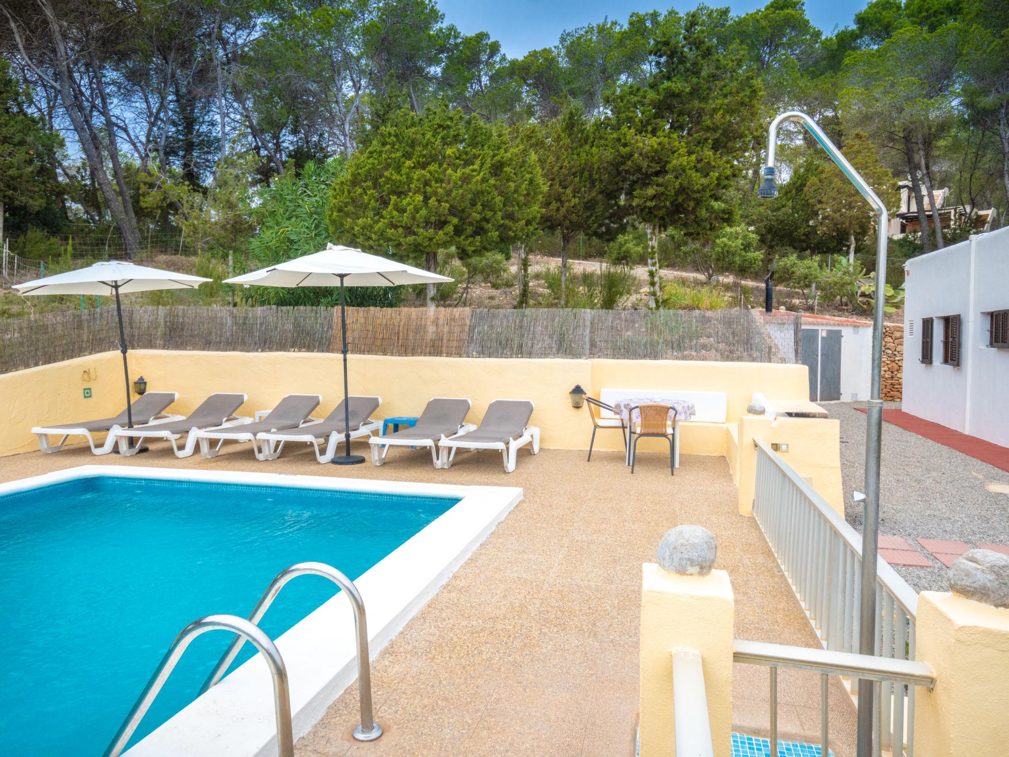 Foto 6 - Haus mit 3 Schlafzimmern in Santa Eulària des Riu mit privater pool und garten