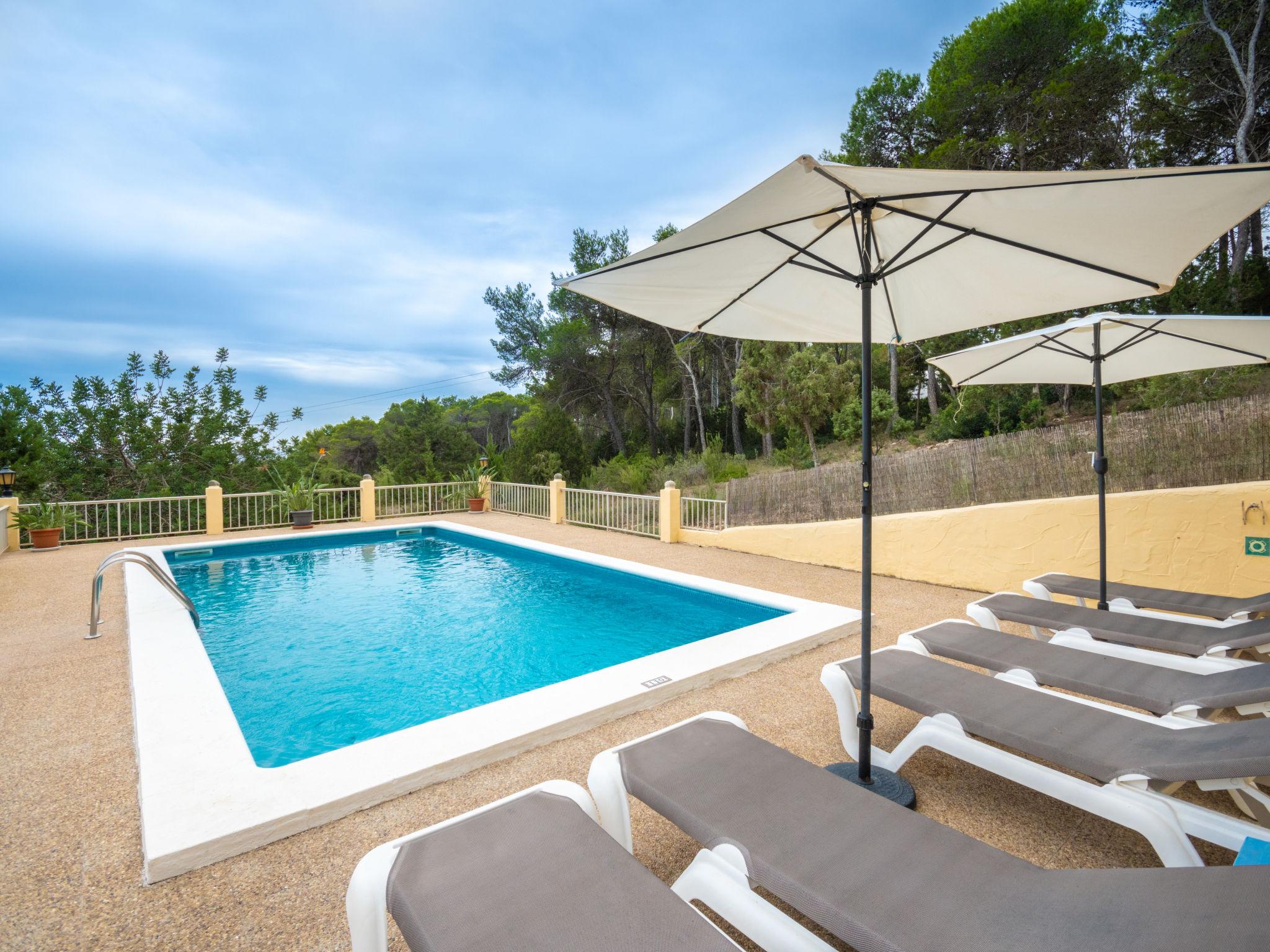 Foto 19 - Casa con 3 camere da letto a Santa Eulària des Riu con piscina privata e giardino