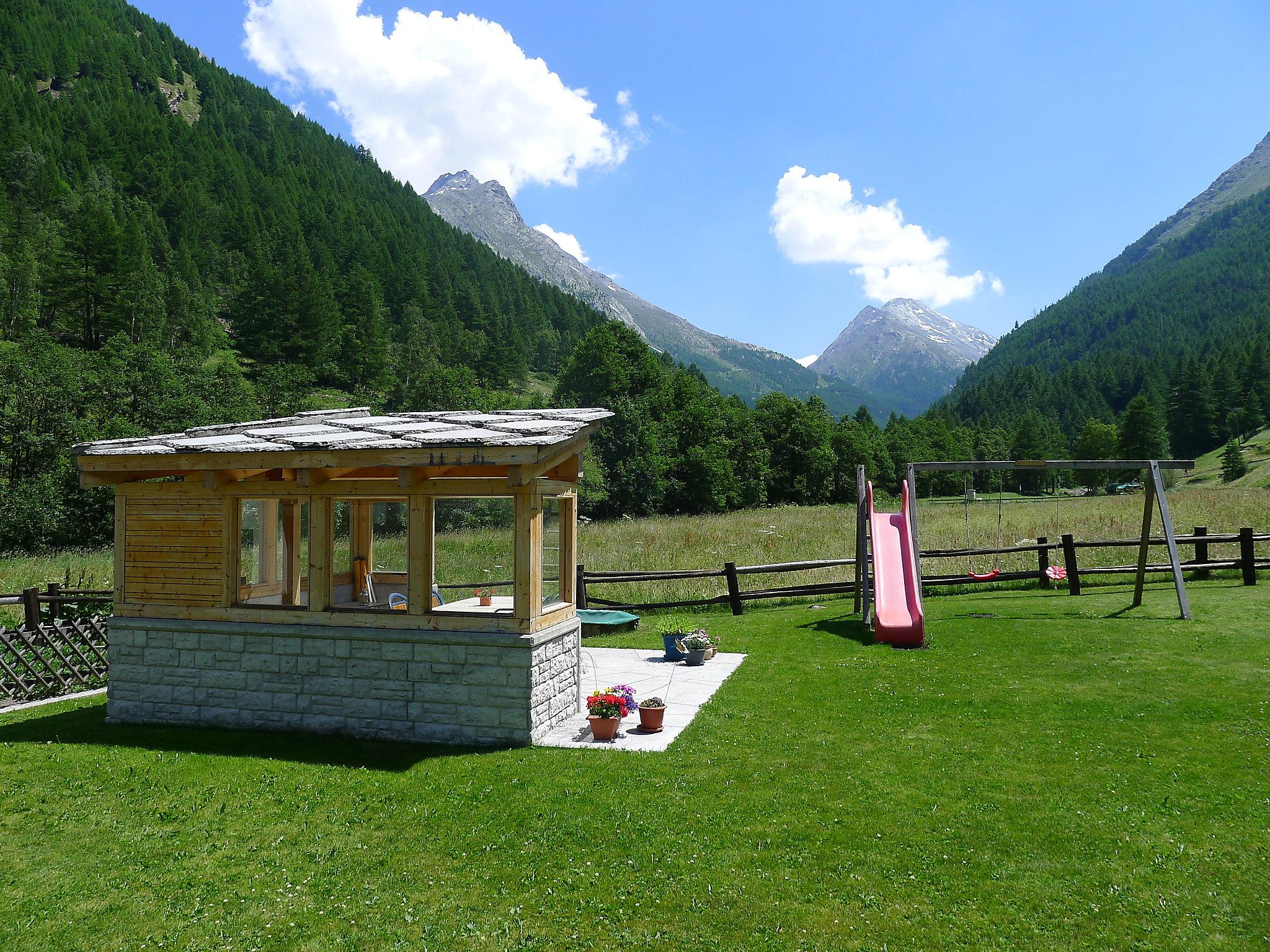 Foto 17 - Apartamento de 2 habitaciones en Saas-Grund con vistas a la montaña