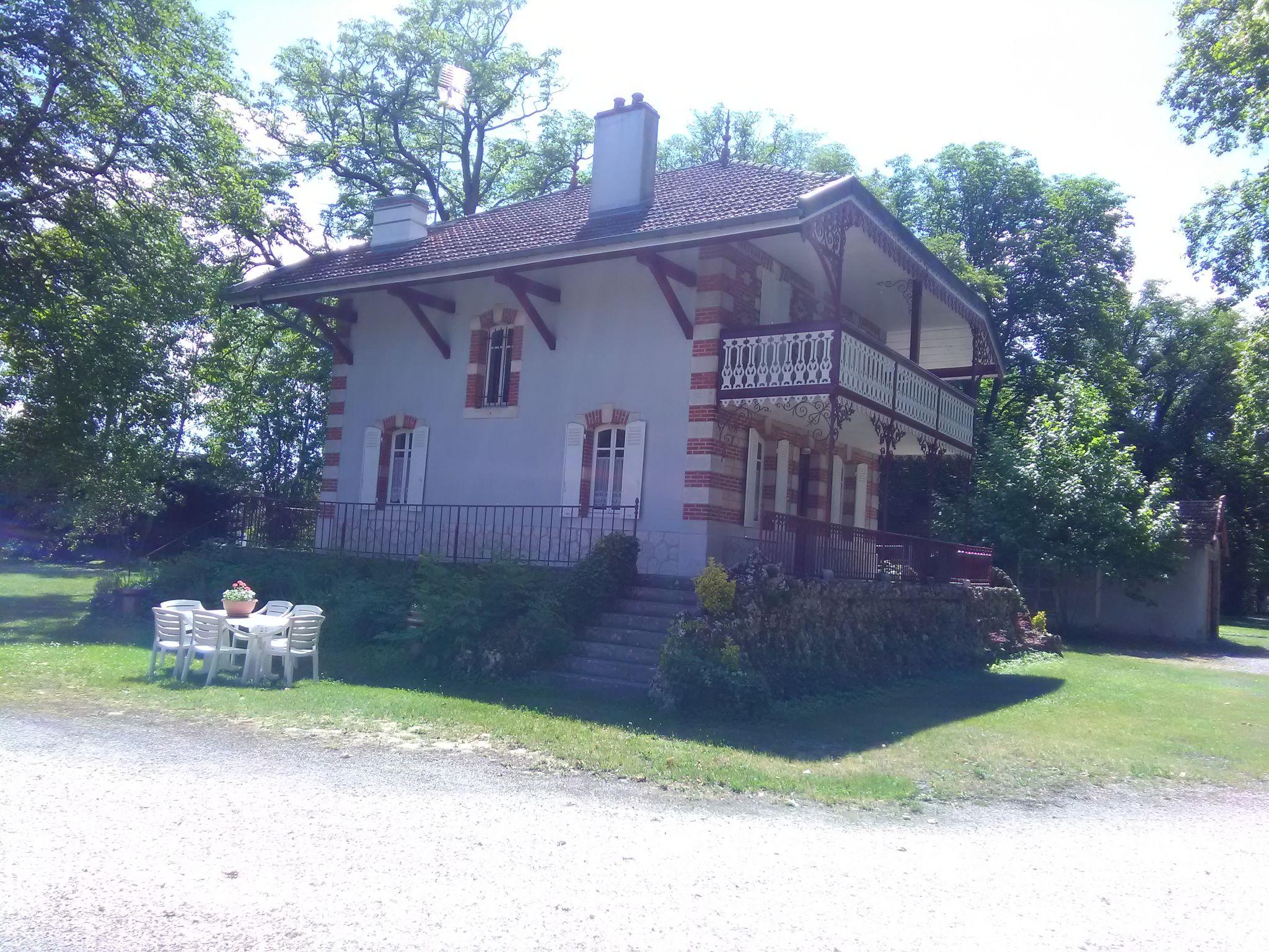 Photo 14 - 3 bedroom House in Beaune with garden