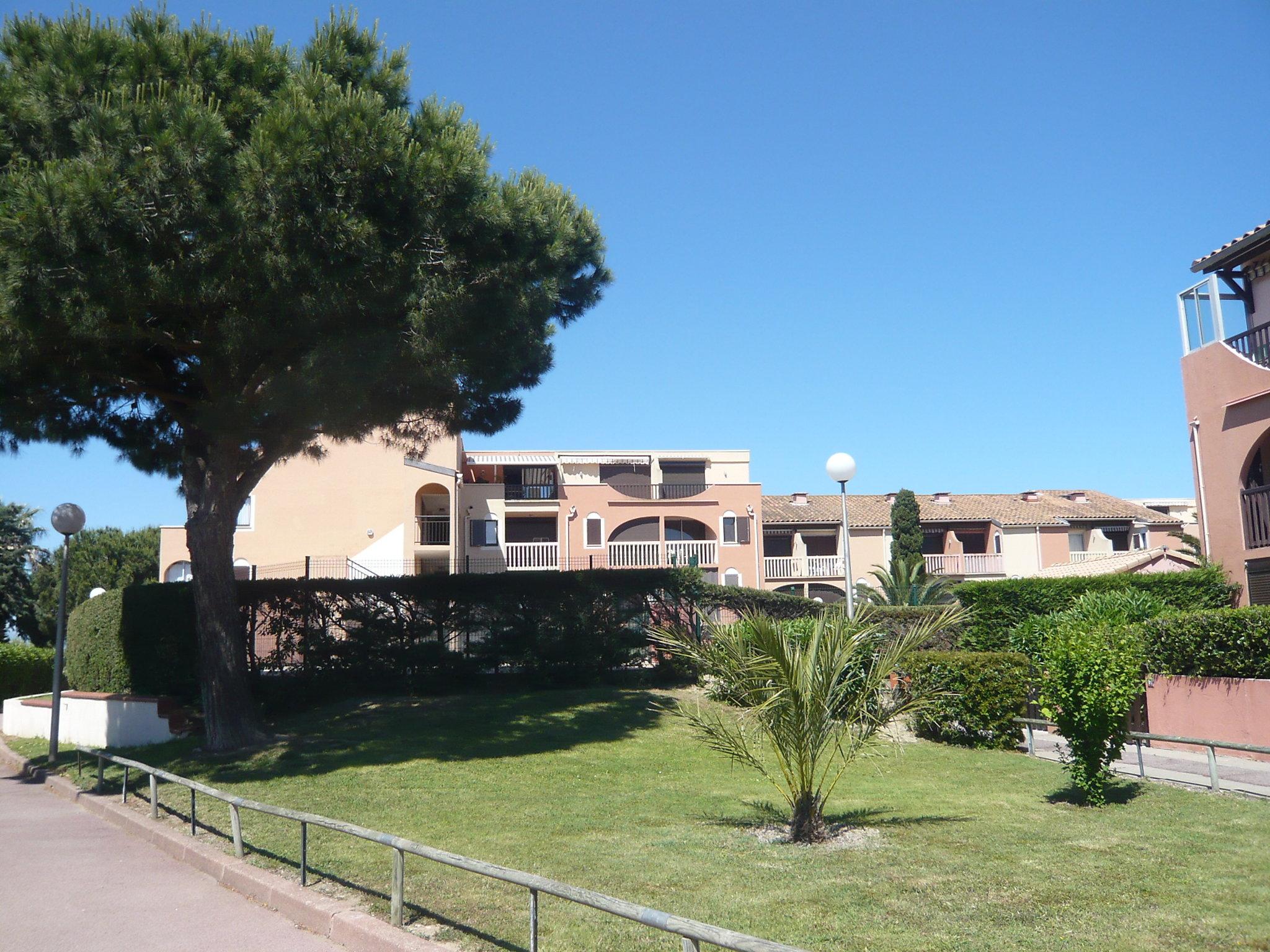 Foto 19 - Appartamento con 1 camera da letto a Canet-en-Roussillon con piscina e vista mare