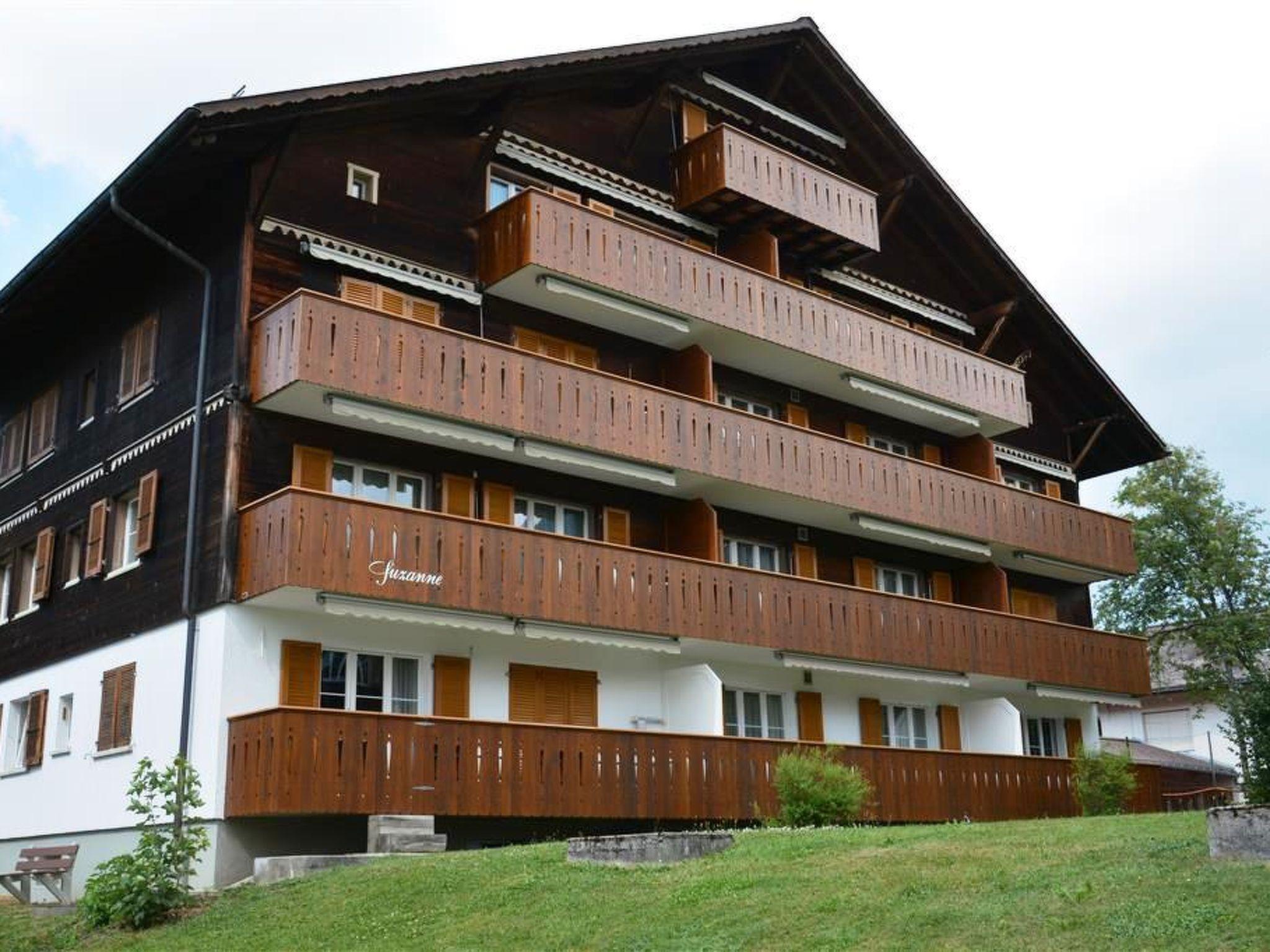 Photo 1 - 2 bedroom Apartment in Saanen