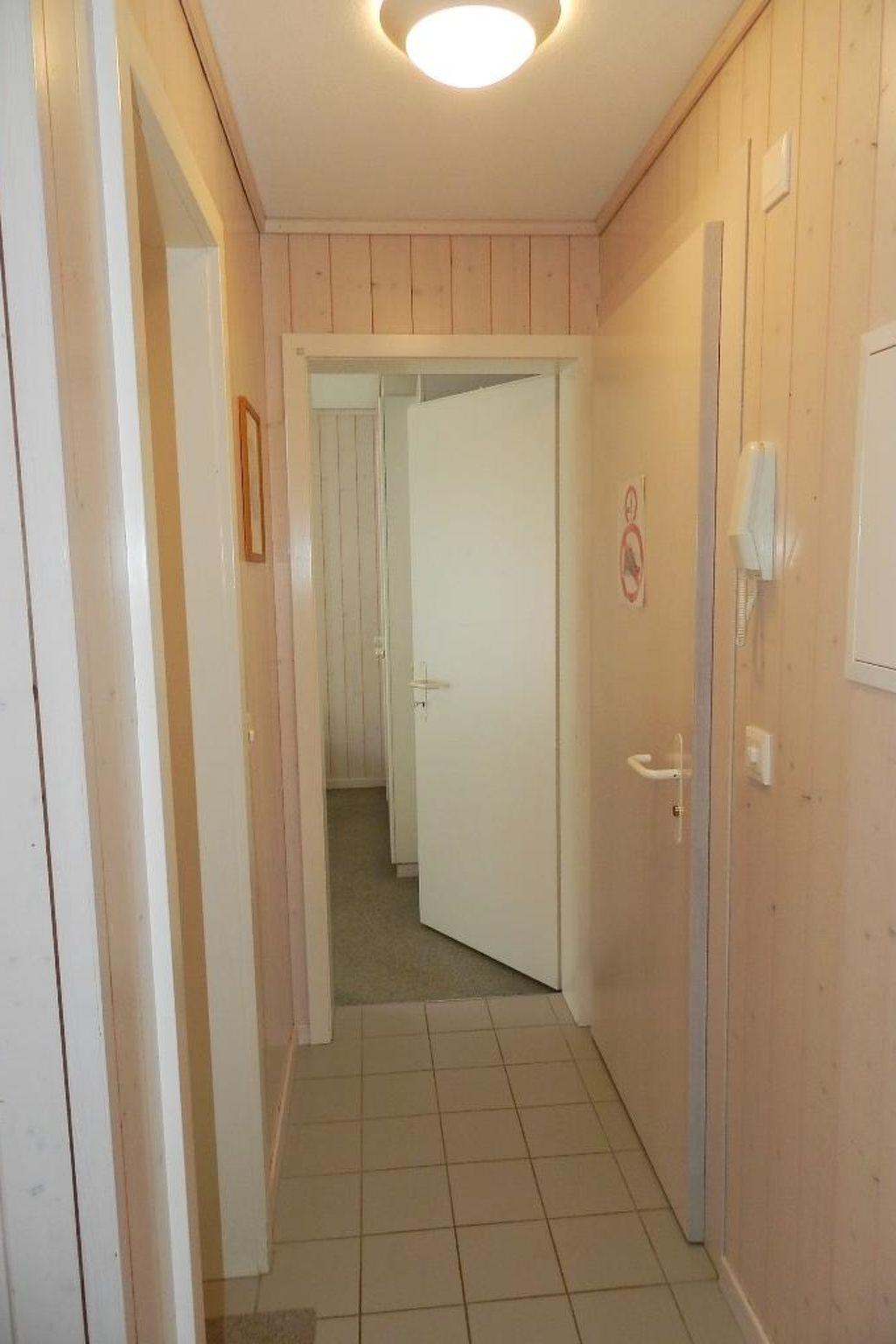Foto 17 - Apartamento de 1 quarto em Saanen