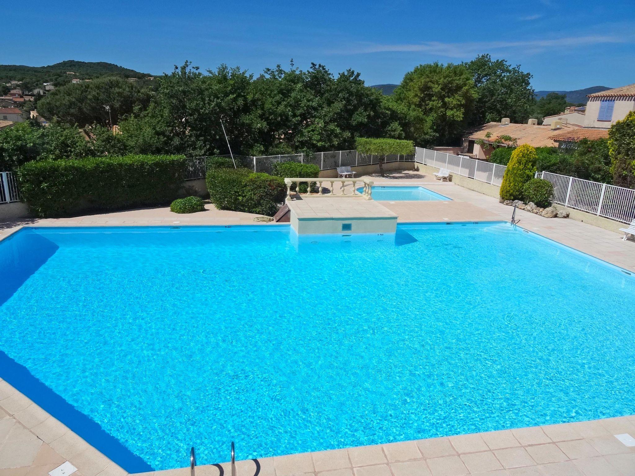 Foto 1 - Casa de 3 quartos em Cogolin com piscina e vistas do mar