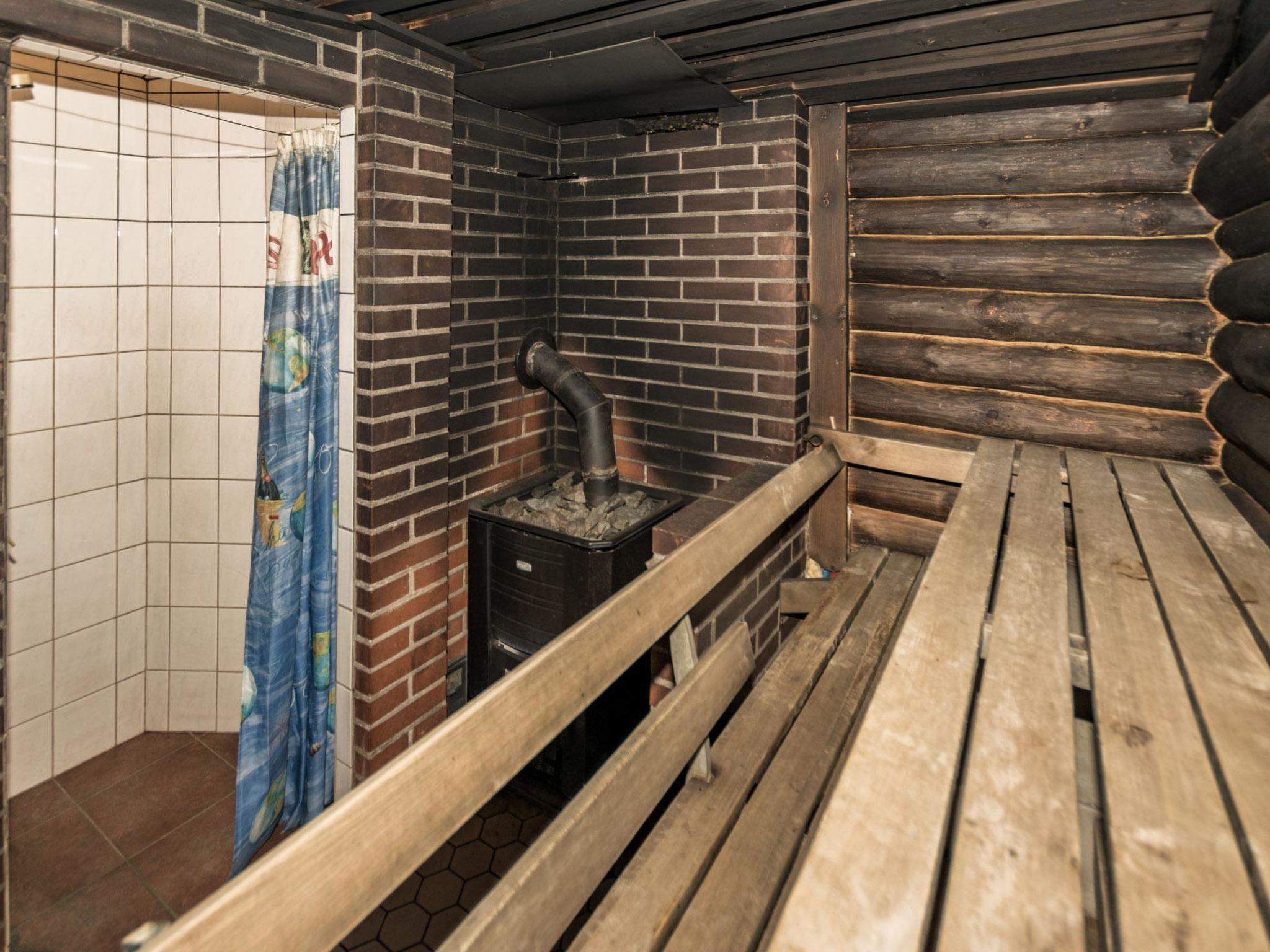 Photo 16 - 2 bedroom House in Hankasalmi with sauna