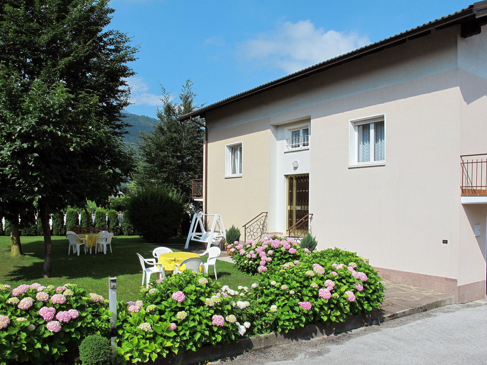 Foto 1 - Apartamento de 2 habitaciones en Caldonazzo con jardín y vistas a la montaña
