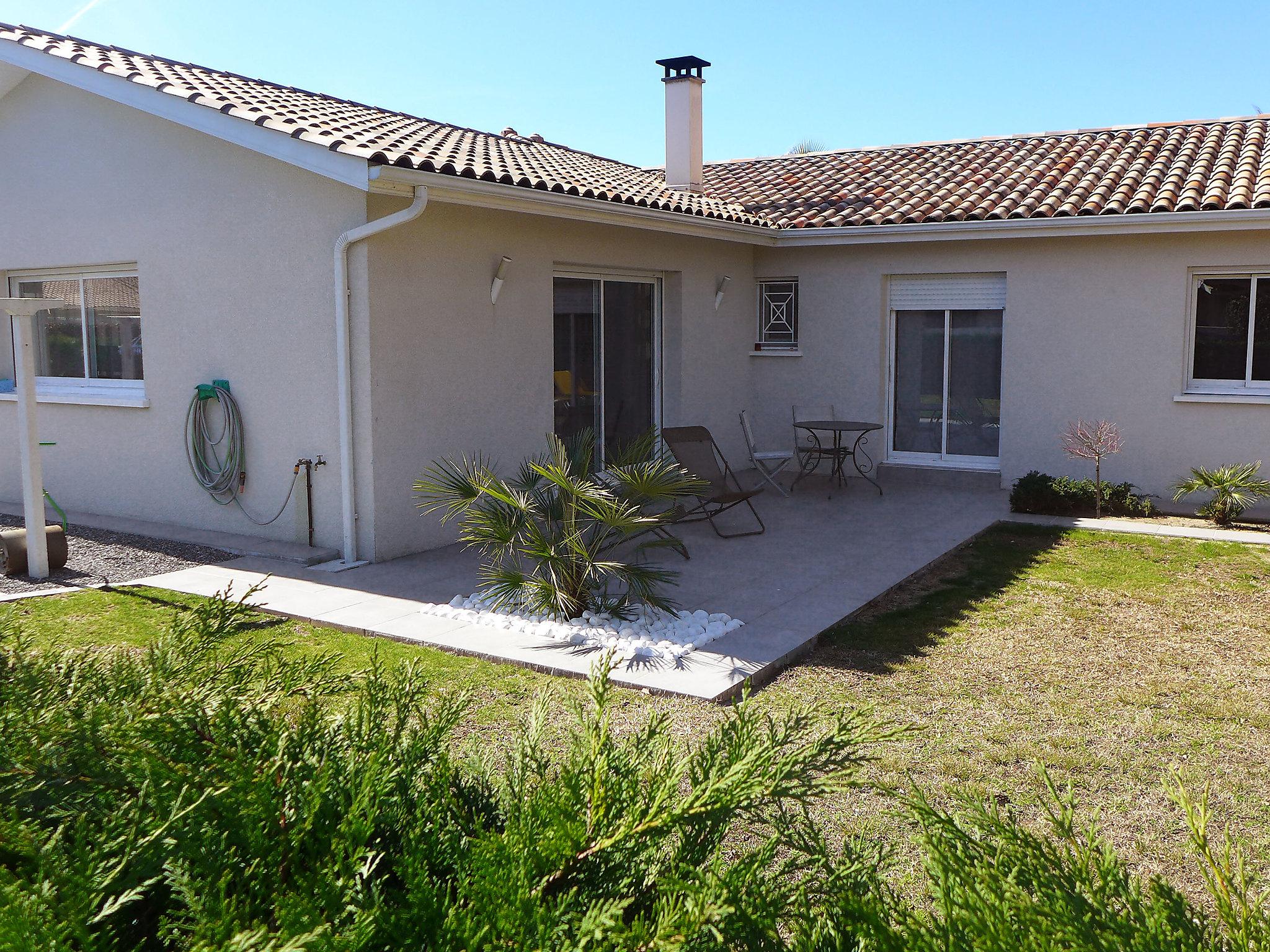 Photo 33 - Maison de 3 chambres à Tosse avec terrasse et vues à la mer