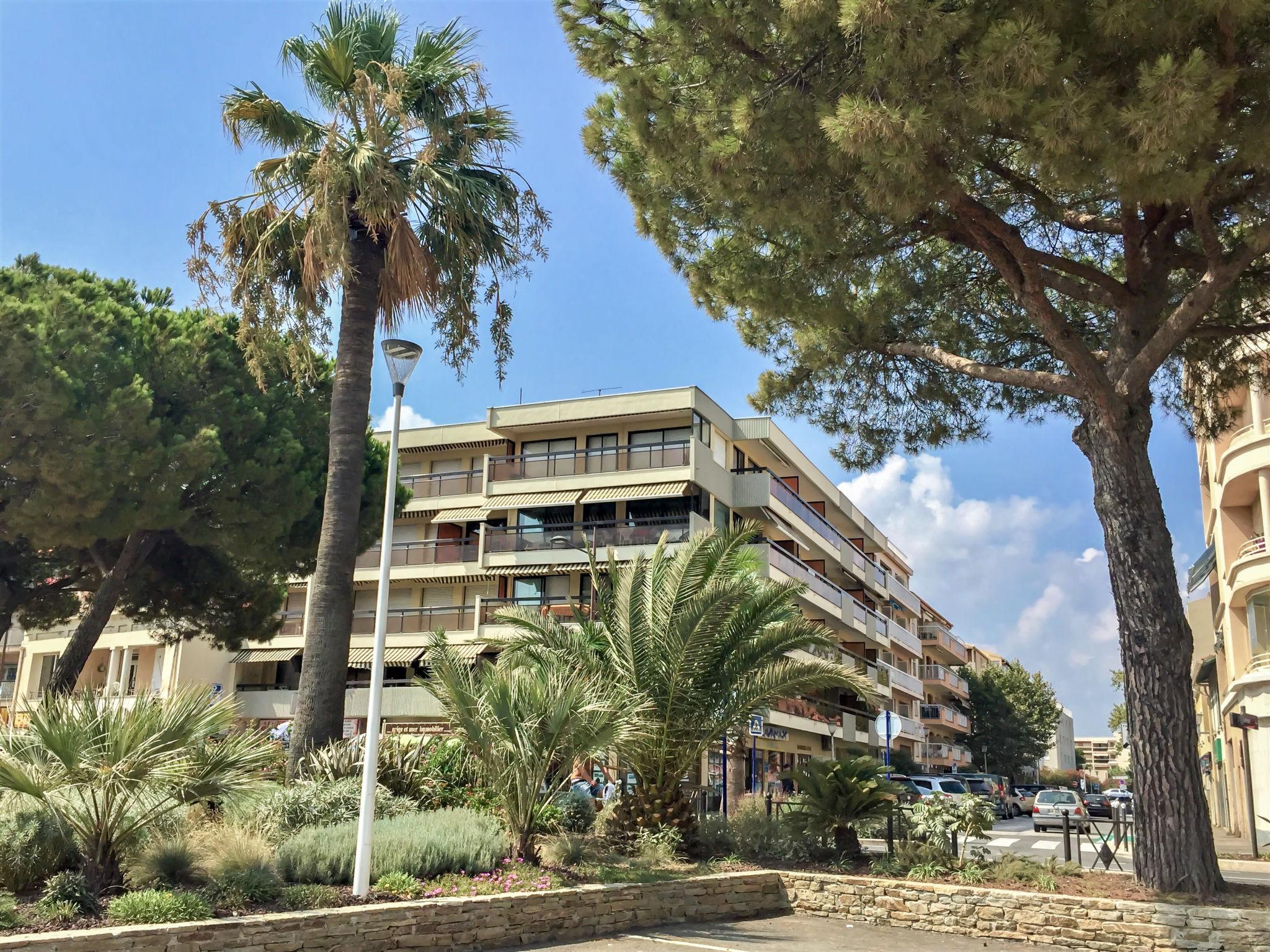 Foto 16 - Apartment in Sainte-Maxime mit blick aufs meer