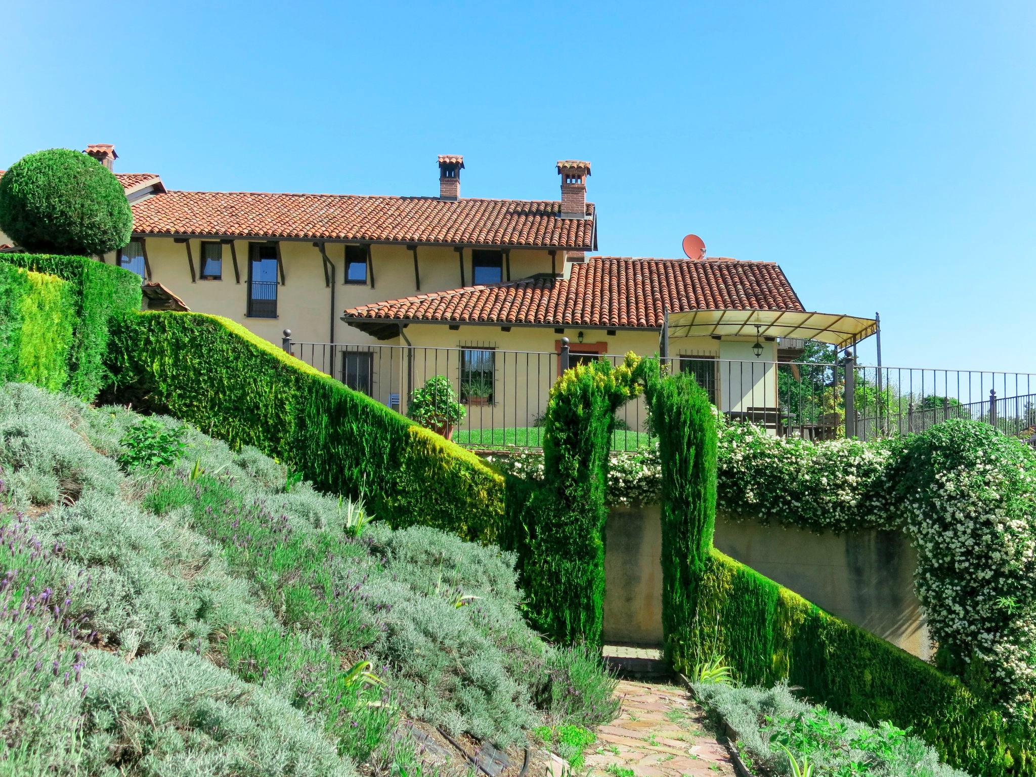 Photo 1 - Maison de 7 chambres à Bene Vagienna avec piscine privée et jardin