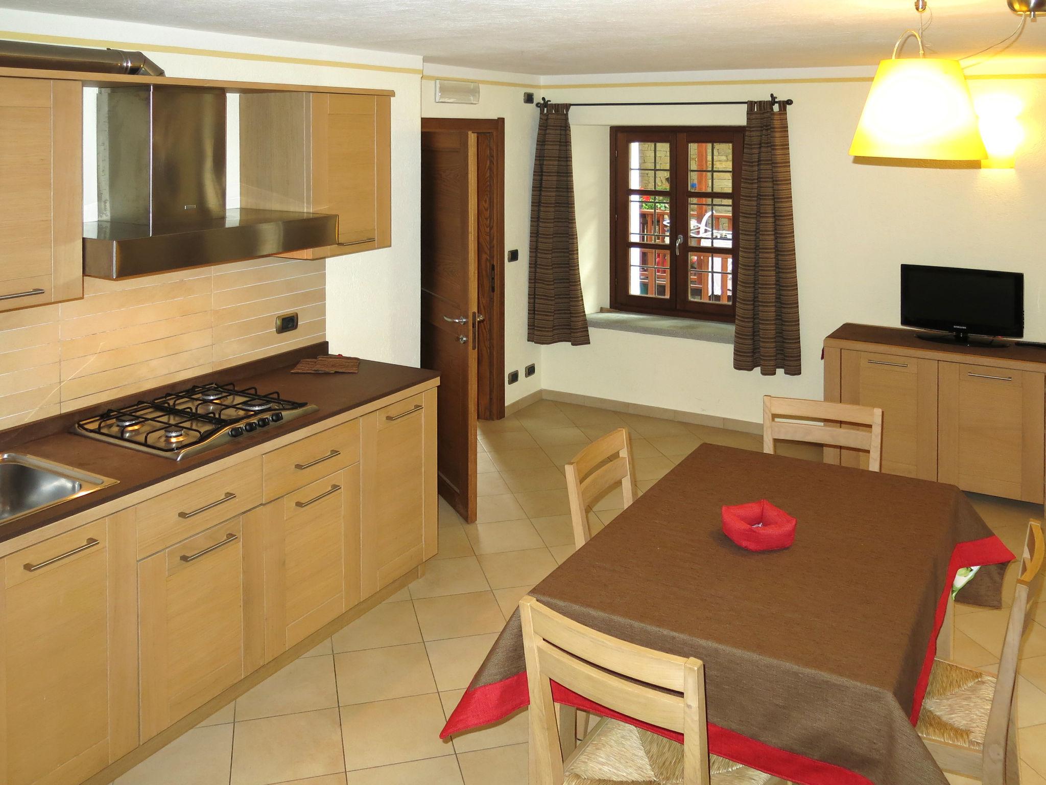 Photo 4 - 1 bedroom Apartment in Sampeyre with swimming pool and garden