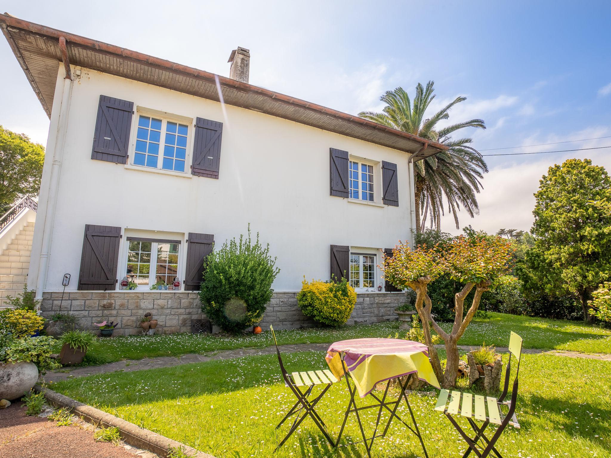 Foto 1 - Appartamento con 3 camere da letto a Saint-Jean-de-Luz con vista mare