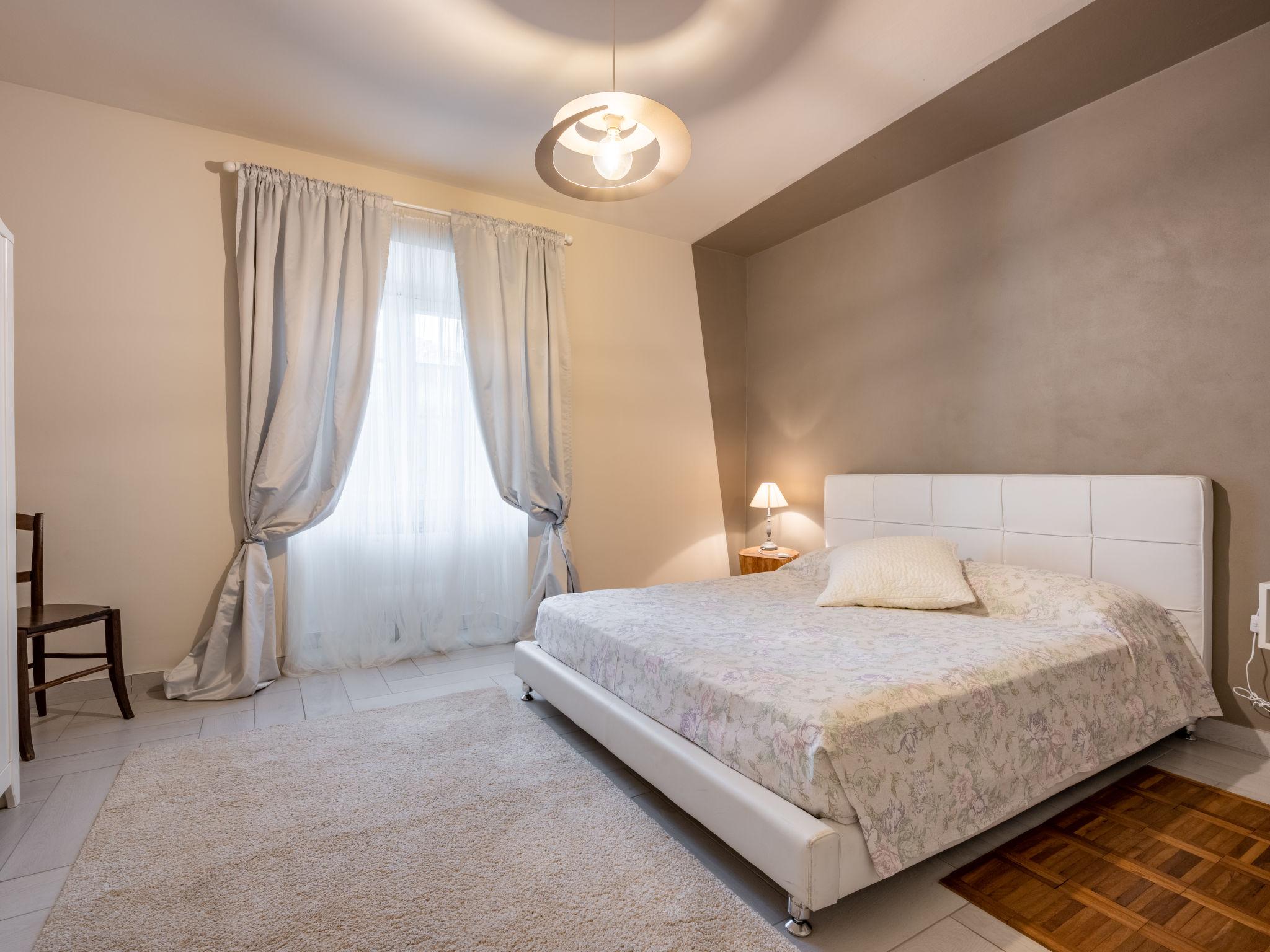 Foto 9 - Apartment mit 3 Schlafzimmern in Roatto mit garten und terrasse