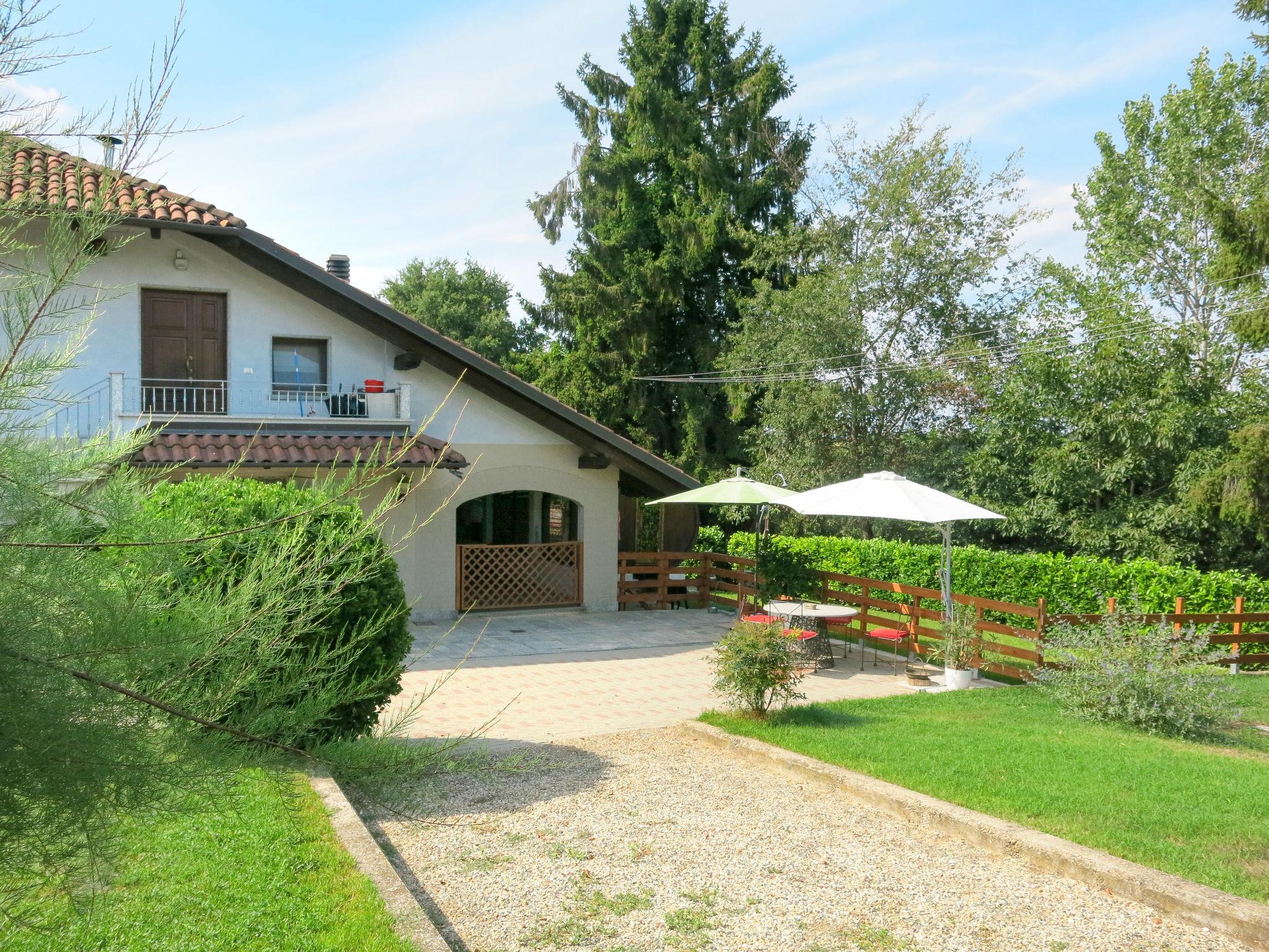 Photo 22 - Appartement de 3 chambres à Roatto avec jardin et terrasse