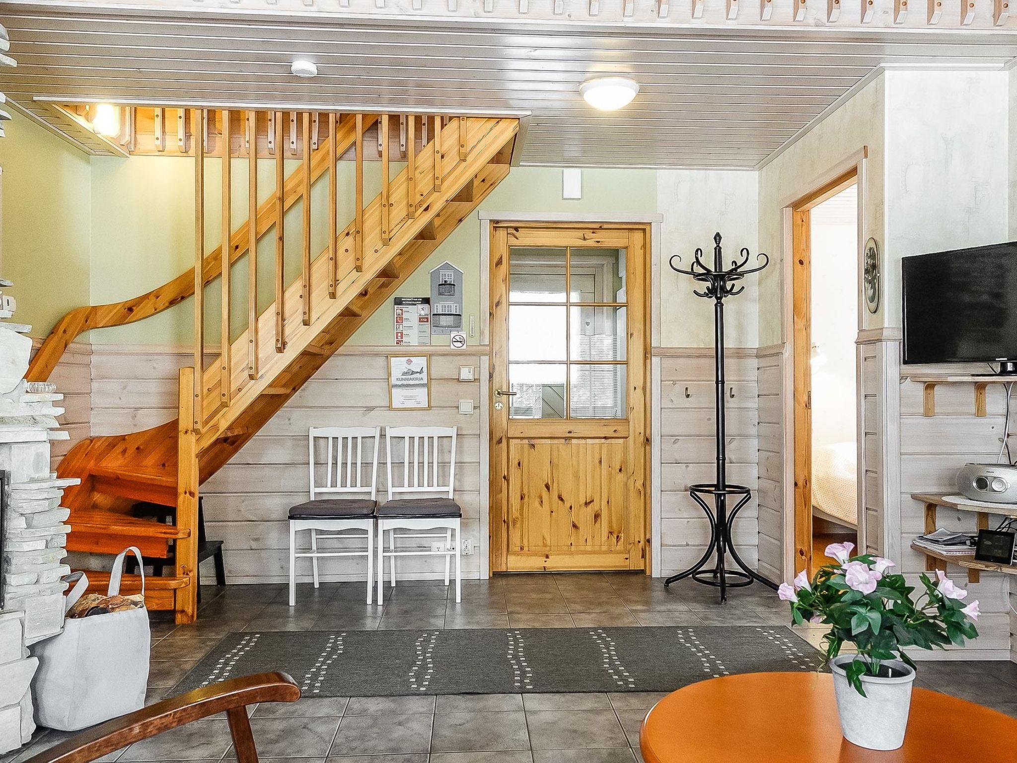 Foto 10 - Casa con 3 camere da letto a Sodankylä con sauna e vista sulle montagne